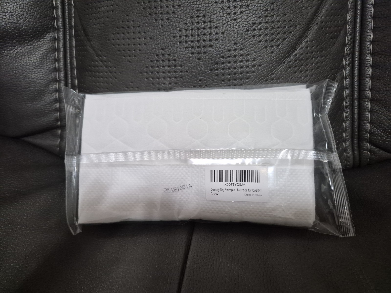 Qaestfy Disposable Floor Cleaning Cloths Pads 10-Pack QAE041 (11 PACKS TOTAL)