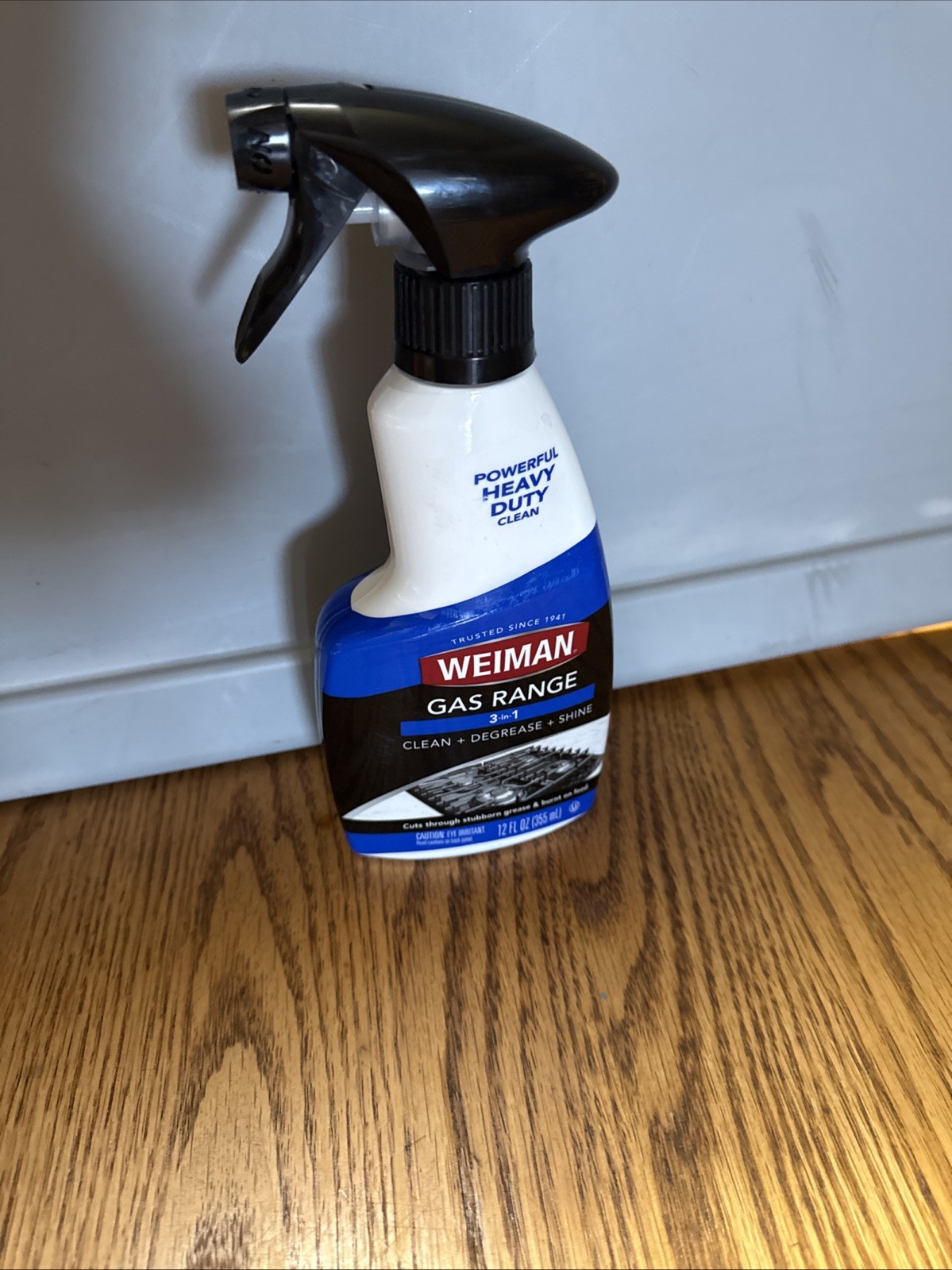 Weiman Heavy Duty Gas Range Cleaner & Degreaser Spray 12 fl oz Cuts Through