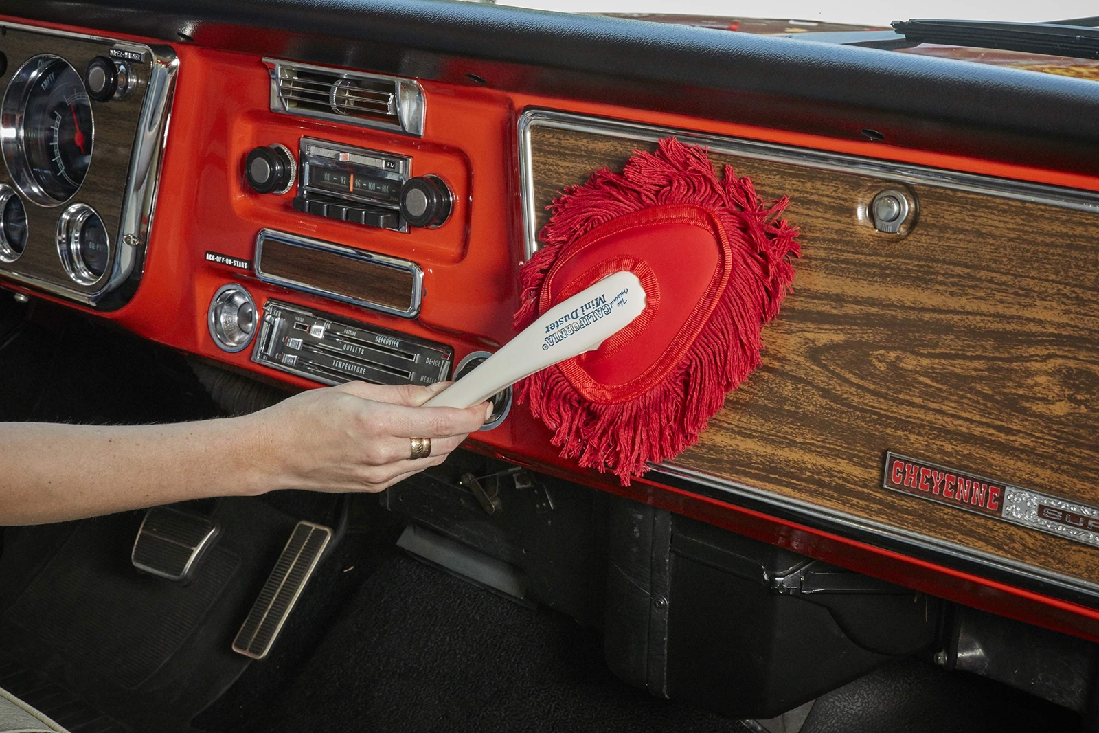 California Mini Duster Compact Dust Removal Tool for Home and Car Cleaning