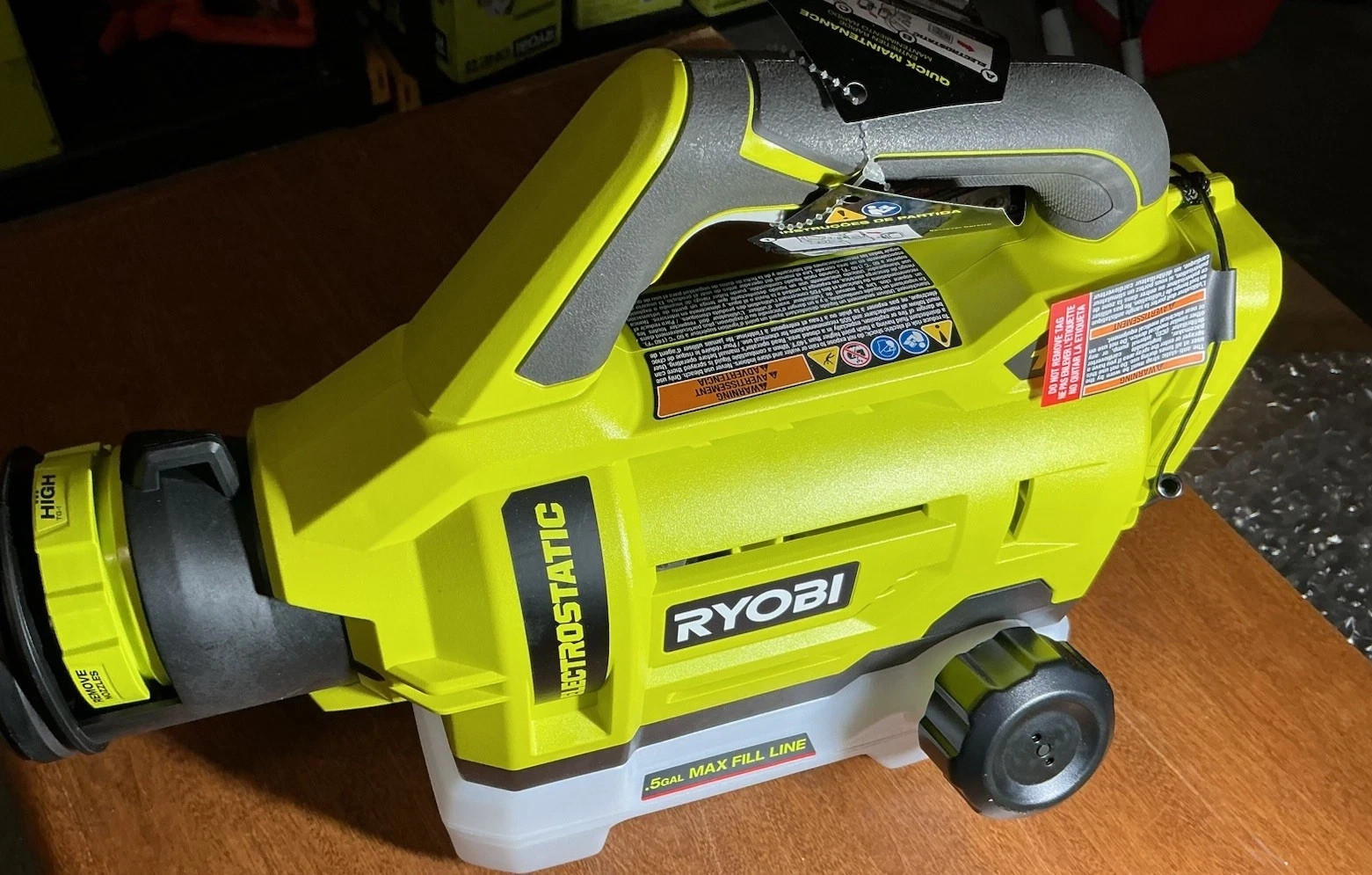 RYOBI 18V Cordless Electrostatic 0.5 Gal. Sprayer P2809 Tool Only