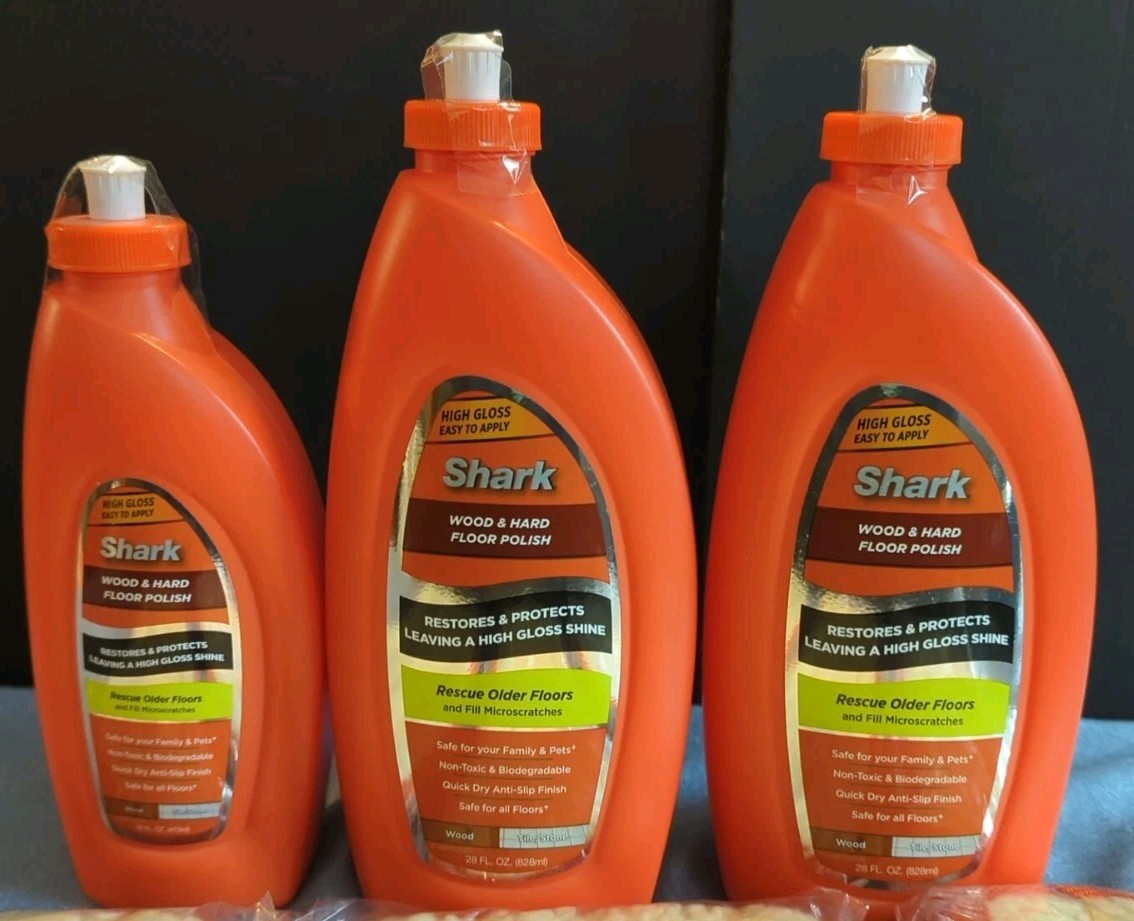 SHARK Wood & Hard Floor Cleaner Wood Floor Polish 72 oz With Pads NEW