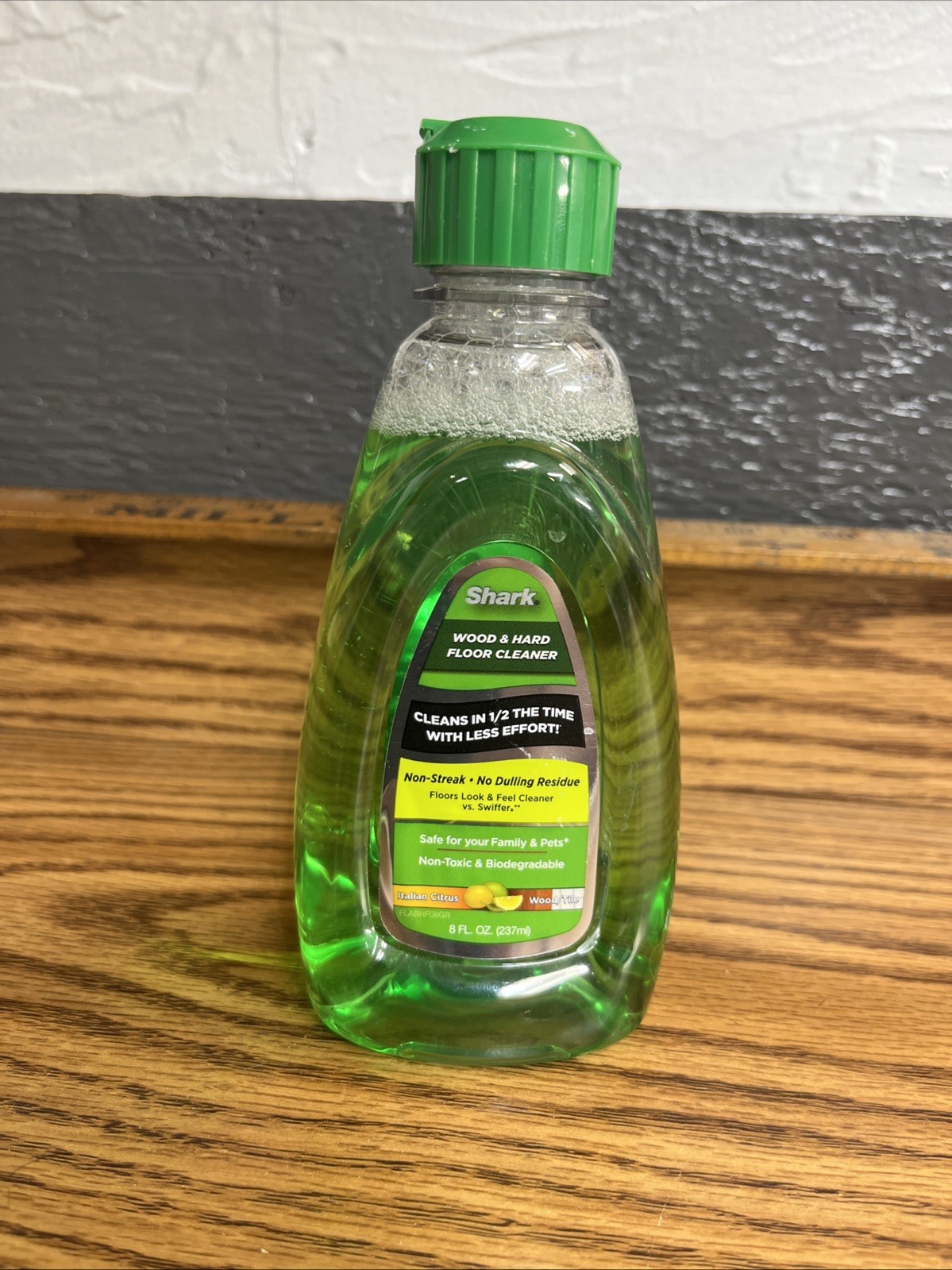 Shark Wood Tile Hard Floor Cleaner Italian Citrus Non-Streak 8 oz