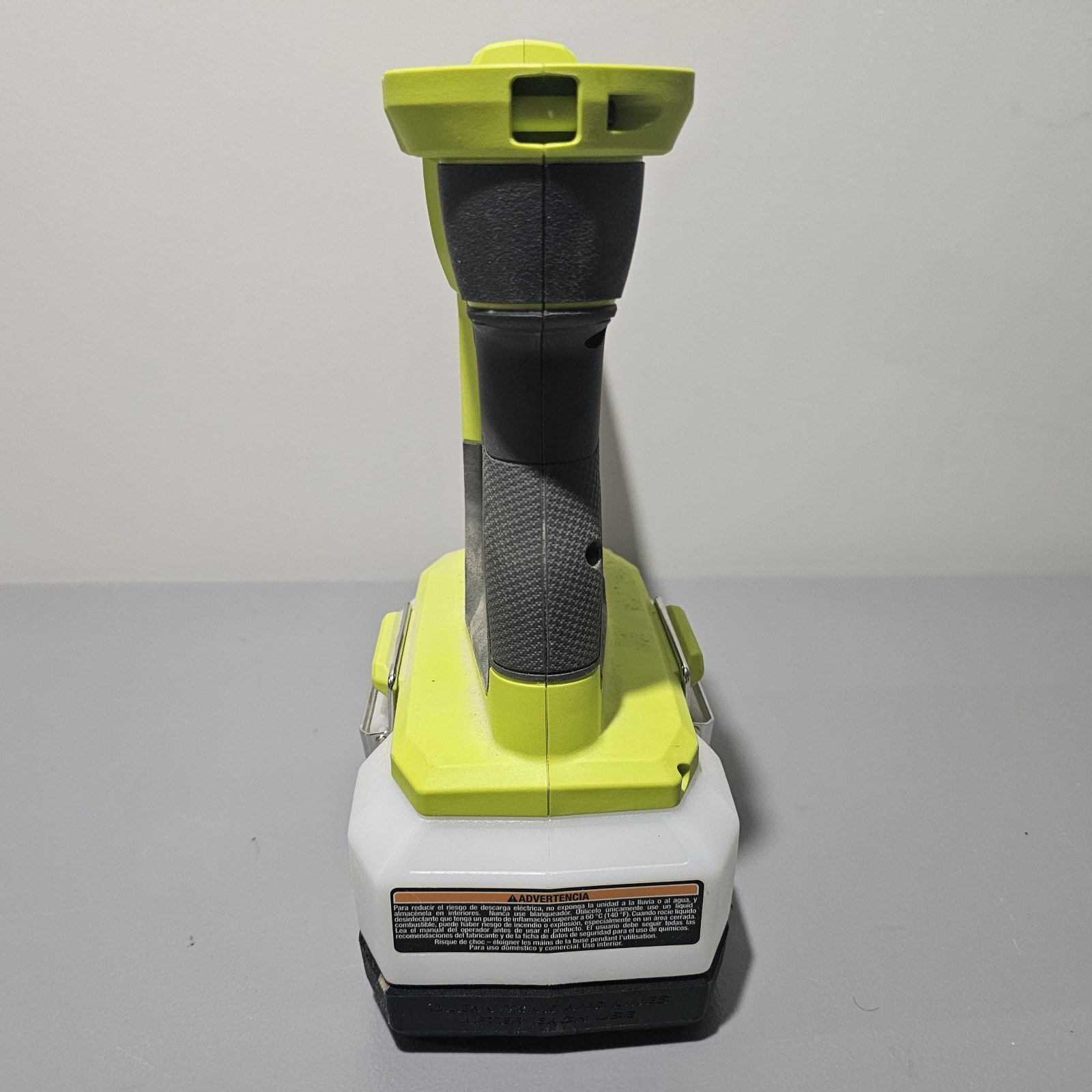 RYOBI ONE+ 18V Cordless Electrostatic Handheld Sprayer PSP02 0.5 Gal Tank