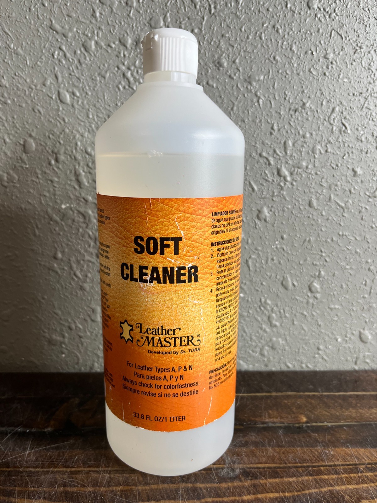 Leather Master Soft Cleaner For Type A, P & N 33.8fl Oz