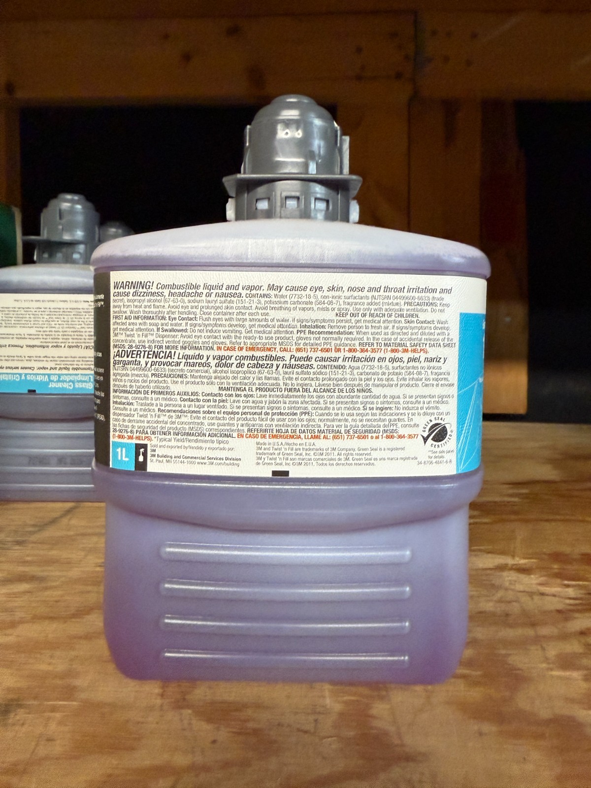 3M™ 1L Glass Cleaner Concentrate, 2 Liters