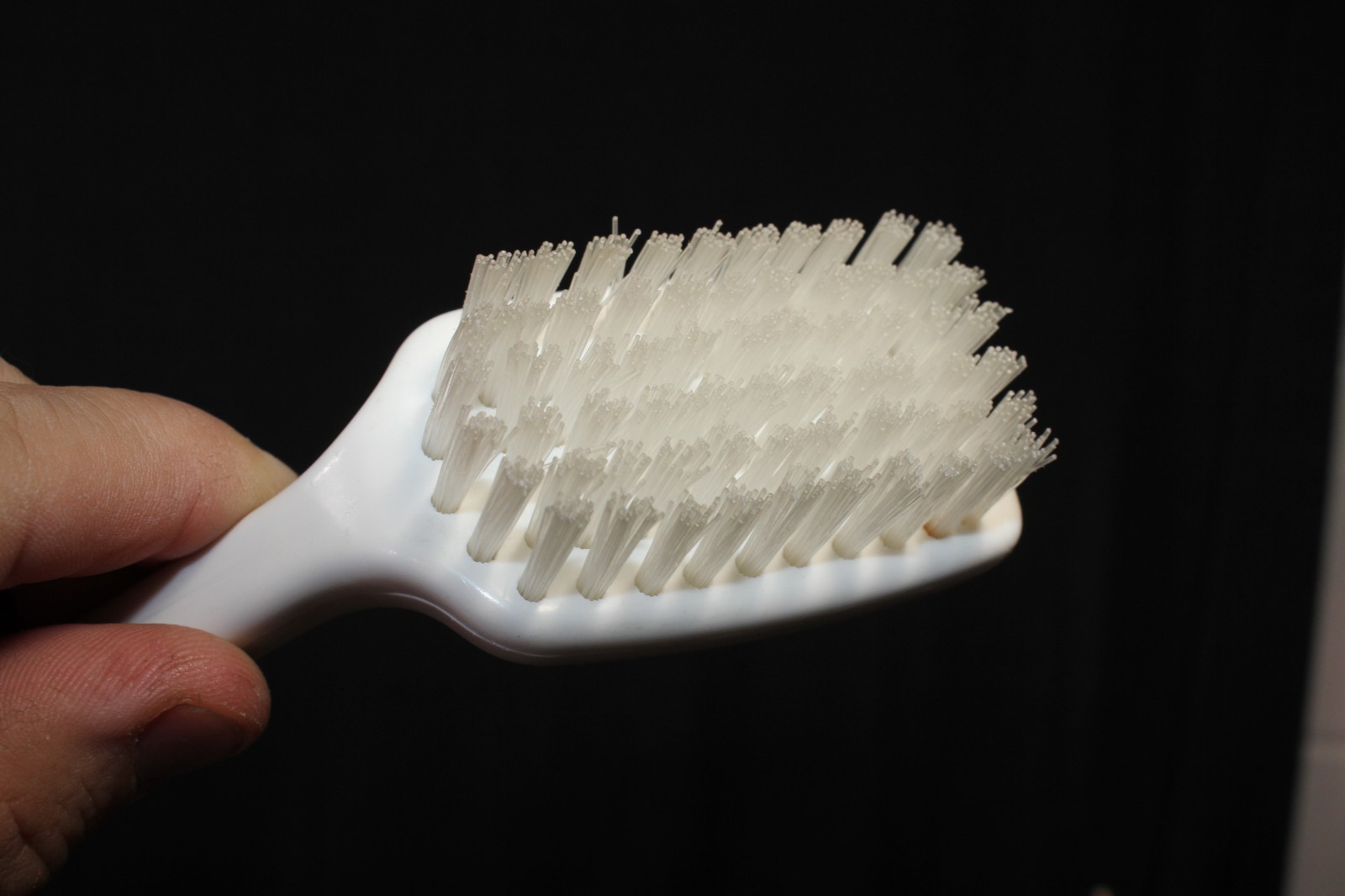 Rubbermaid Kitchen Veggie Vegetable Scrub Brush 1A09