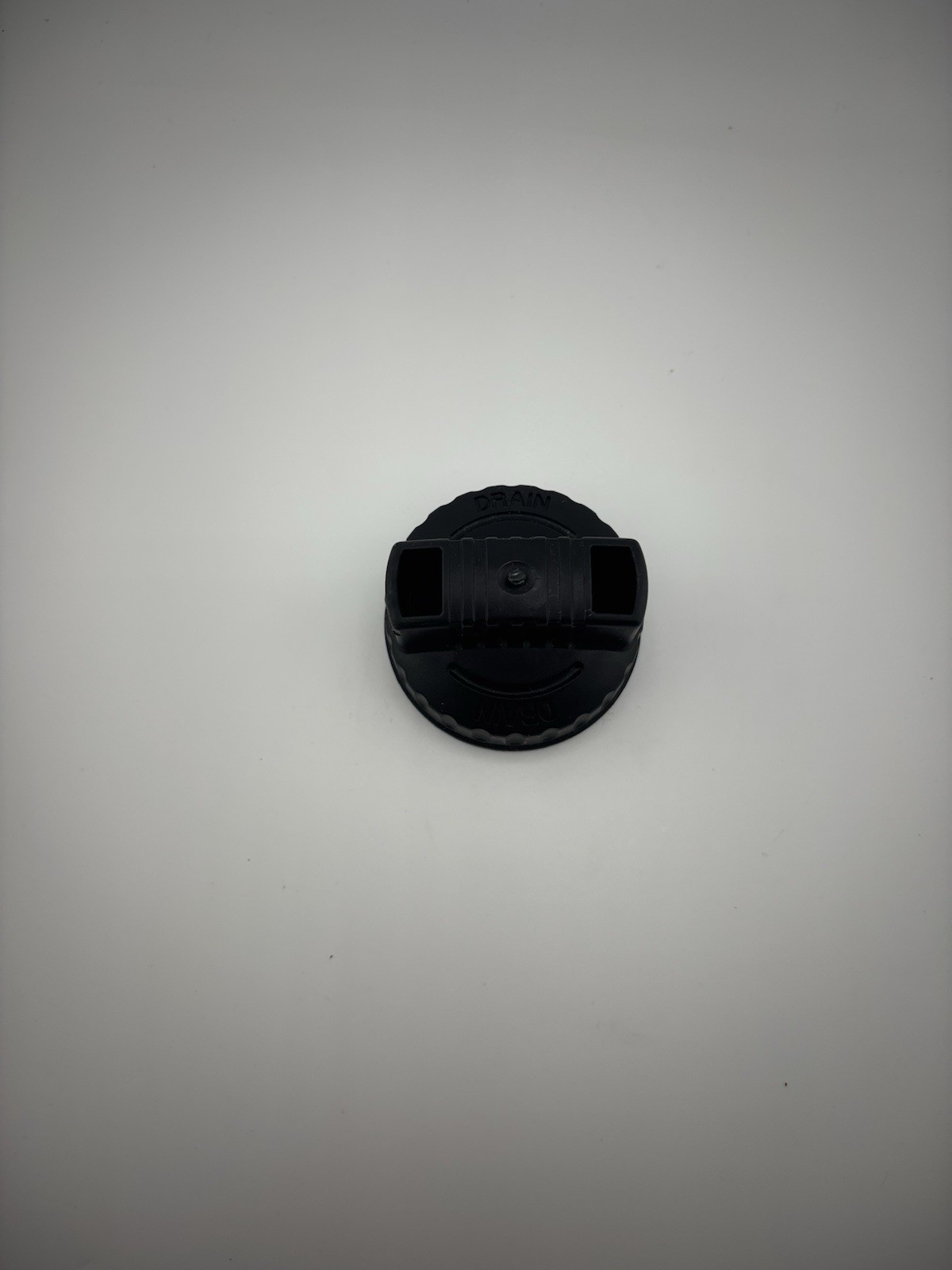 Drain cap CRAFTSMAN CMXEVBE17590 9 Gallon 4.25 Peak HP Wet/Dry Vac
