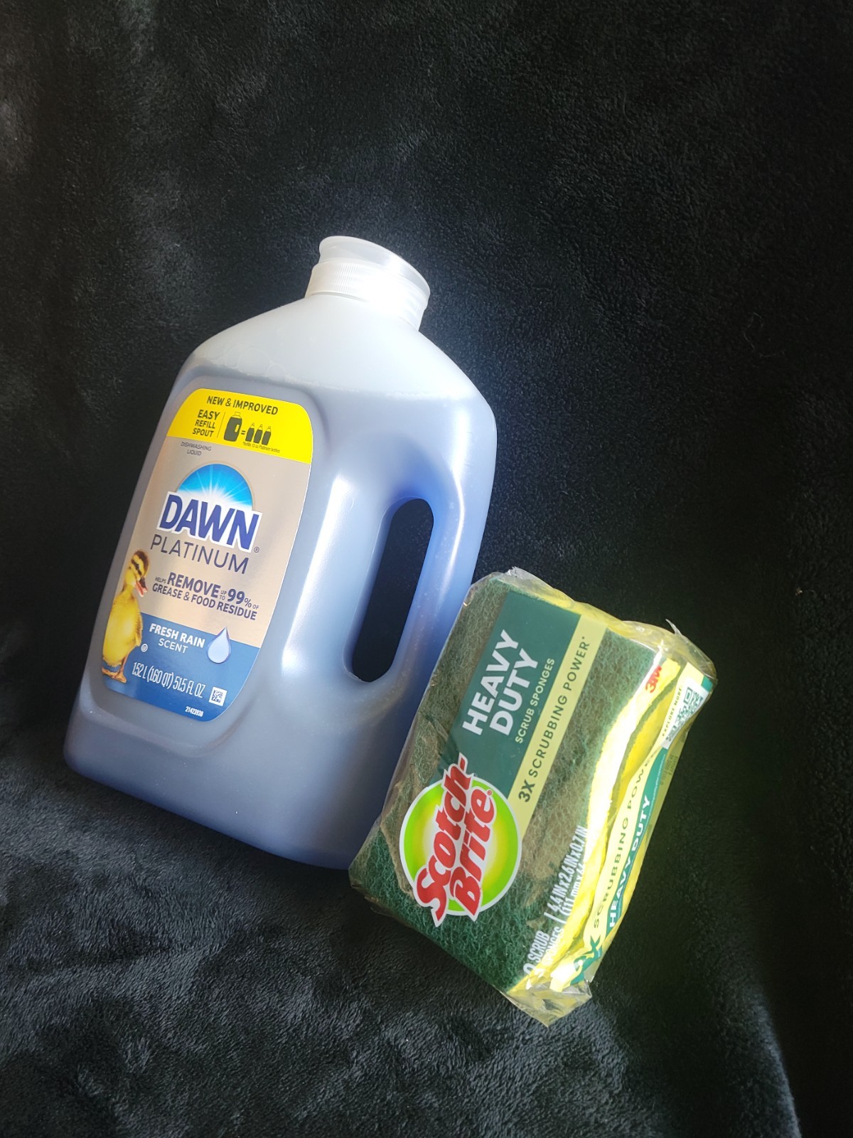 Dawn Platinum Dishwashing Liquid Fresh Rain 51.4 fl oz Easy Refill Spout