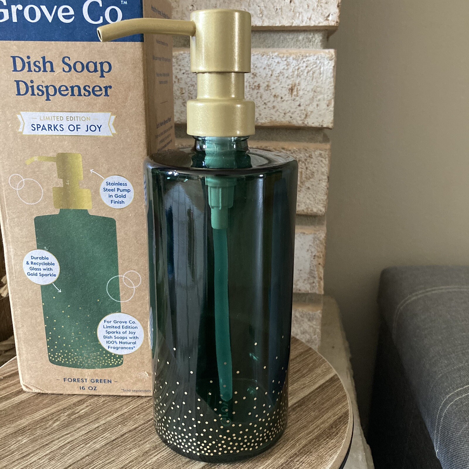 Grove Co GLASS Dish Soap Dispenser – Sparks of Joy – 16oz – Green And Gold *NEW*