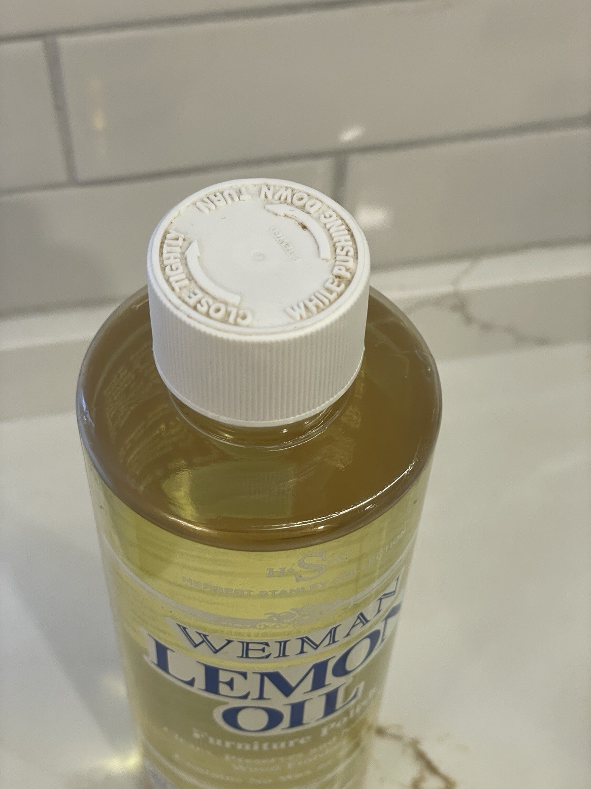 Weiman Lemon Oil Furniture Polish Wood Clean Preserve Sunscreen 16 f oz 95% Full