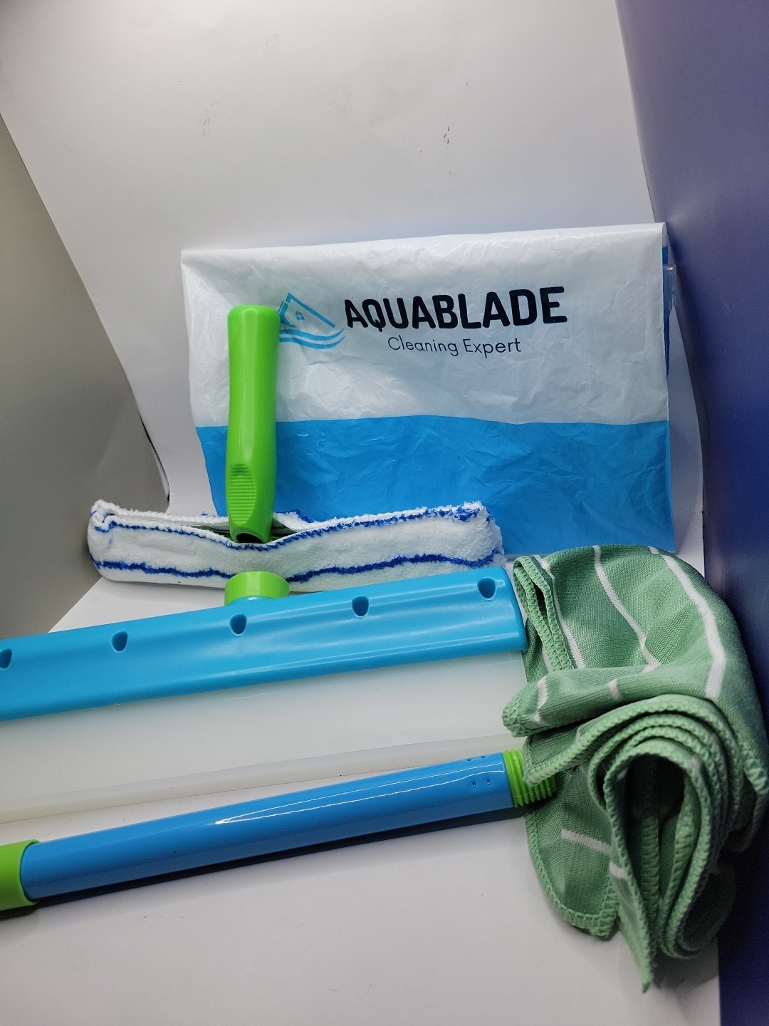 Aquablade Window Cleaning Kit, Aquablade Window Squeegee Recyclable Silicone NEW