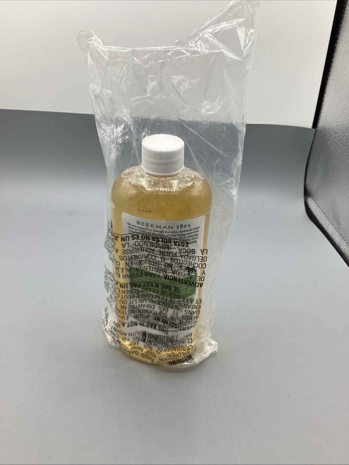 Beekman 1802 Happy Place Odor Eliminator, Sweet Grass Scent, 20 fl Oz-NEW!!