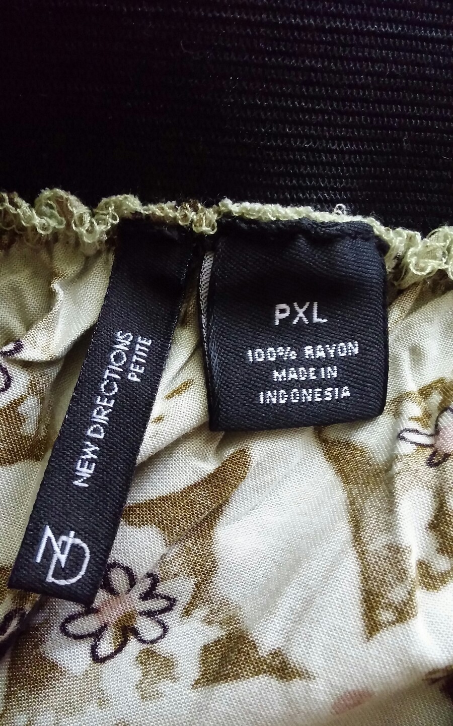 NEW DIRECTIONS PETITE BENTON PULL-ON SKIRT PATTERN PLAY SIZE PXL NWT RAYON VGC