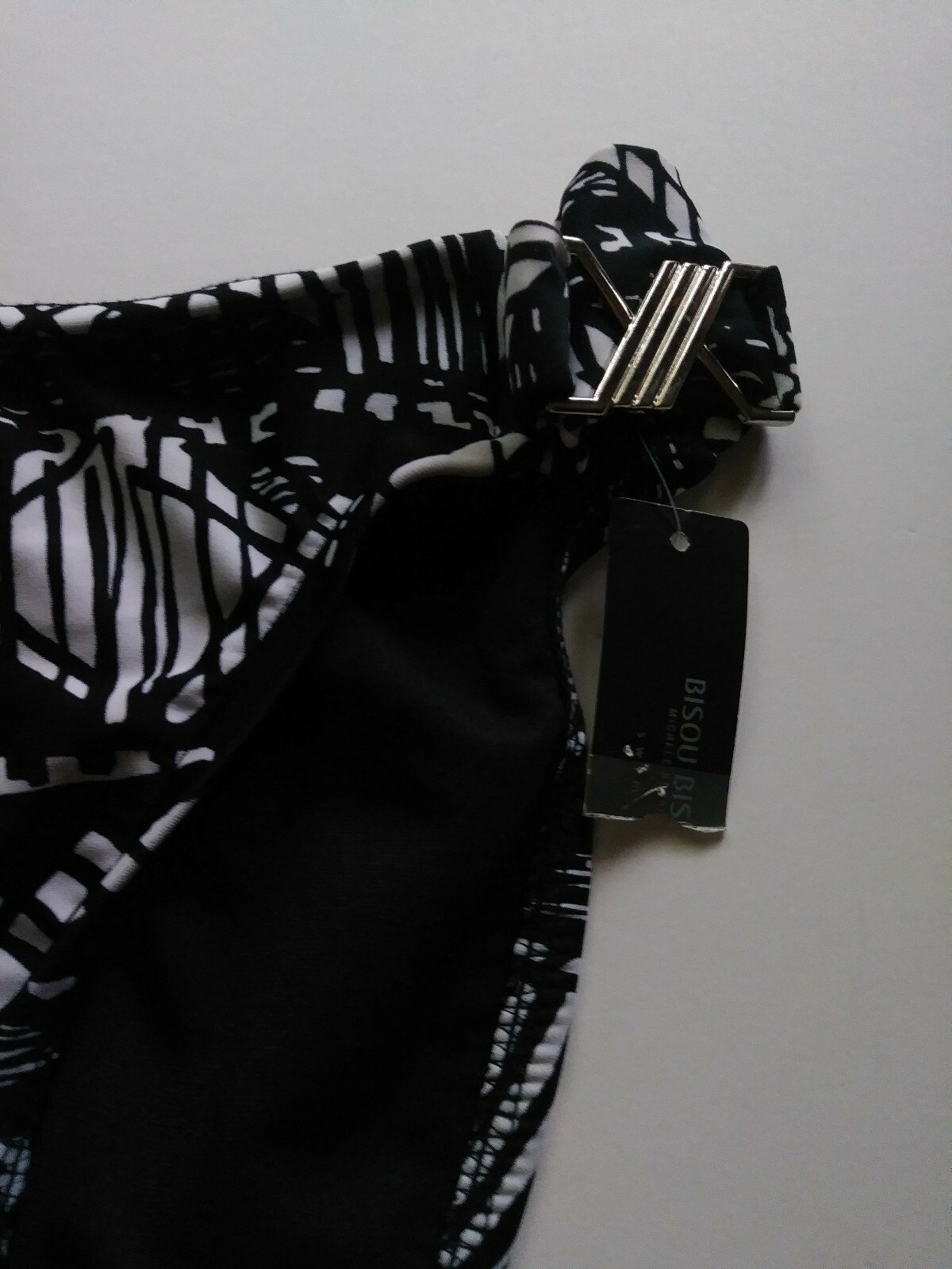 BISOU BISOU BOTTOMS GLAMOUR GIRL BLACK/WHITE. SWIM BOTTOM SZ SMALL NWT.