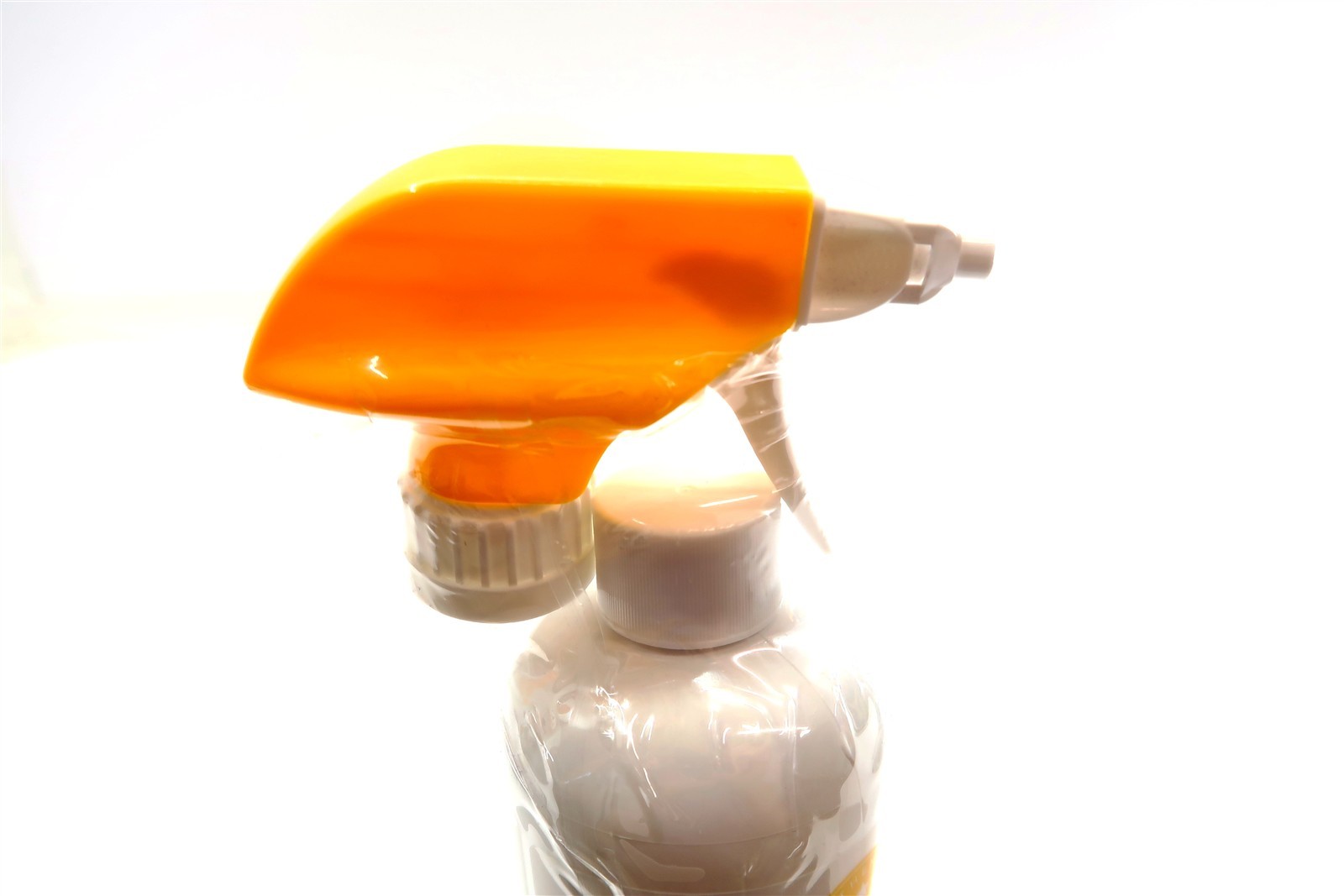 New SCENTSY BATHROOM CLEANER in Squeeze The Day Scent Spray Bottle 16 Oz 60513