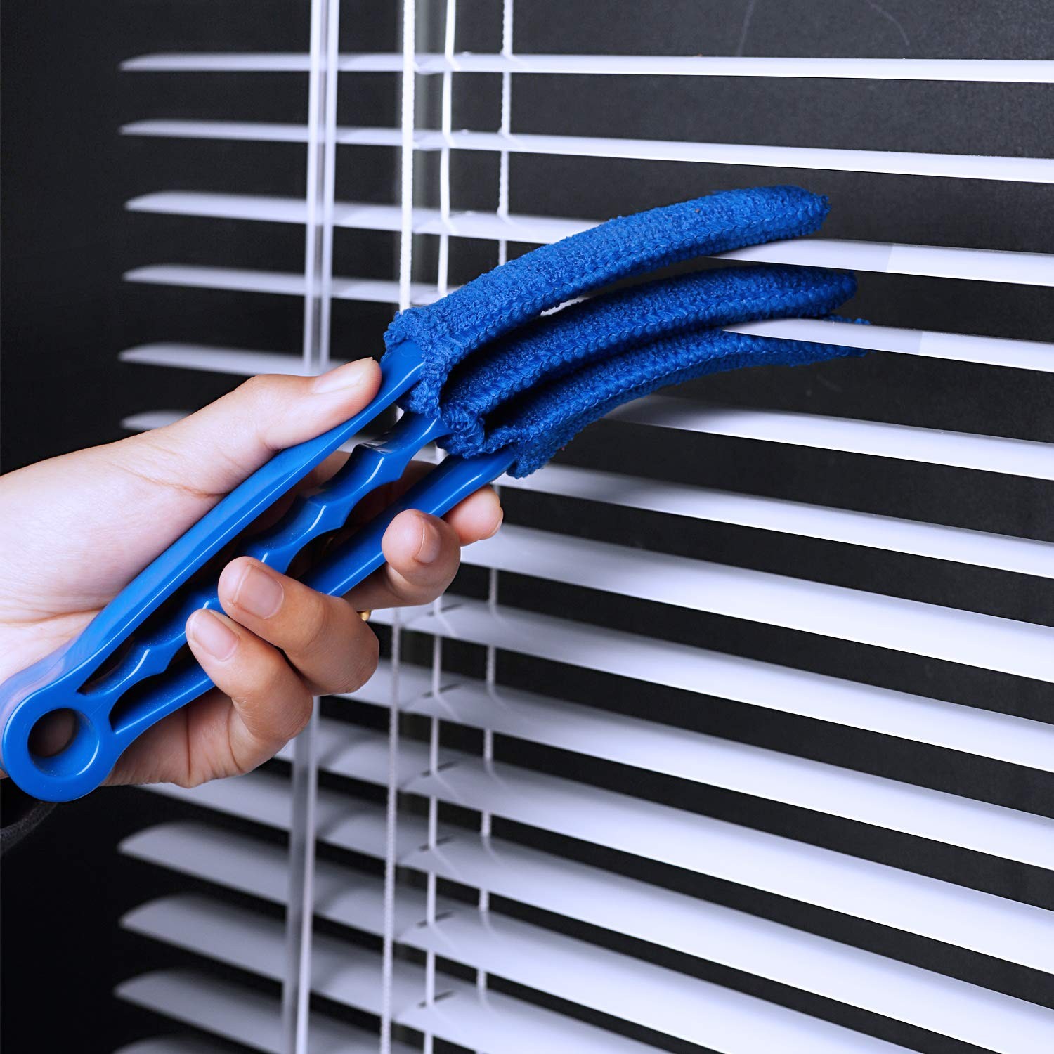 Window Blind Cleaner Duster Brush Kit 2 Pack Brush with 6 Microfiber Sleeves …