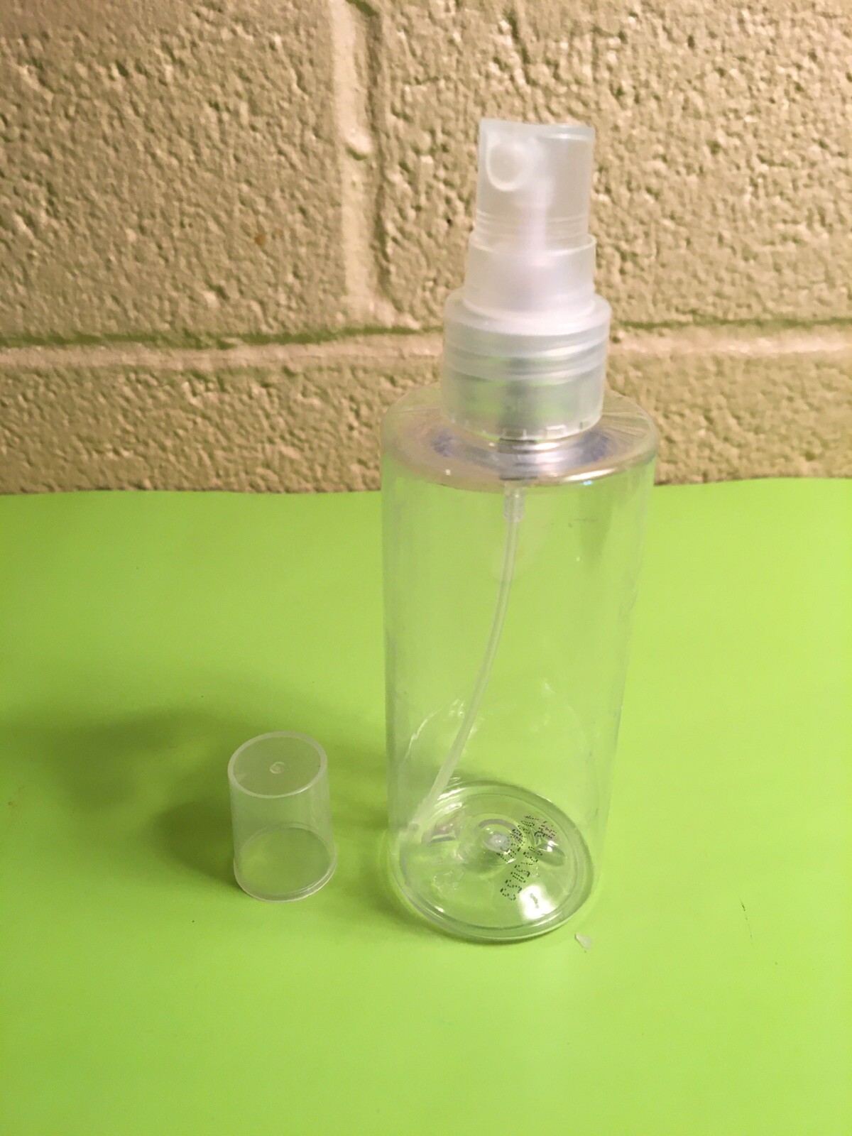 small misting bottle, refillable pump sprayer, Home cleaning & organization tool