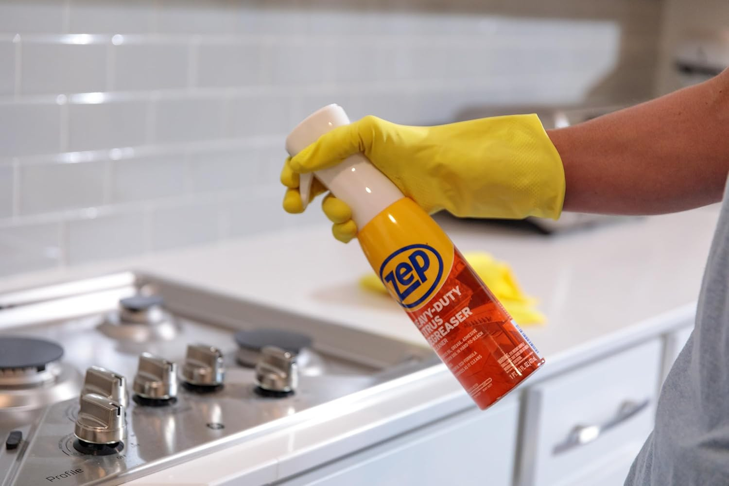 Zep ZUCIT20 Heavy Duty Citrus Degreaser & Cleaner Mist for Oil & Grease, 16 oz