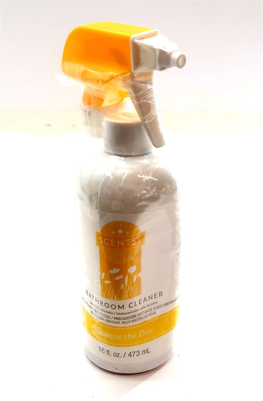New SCENTSY BATHROOM CLEANER in Squeeze The Day Scent Spray Bottle 16 Oz 60513