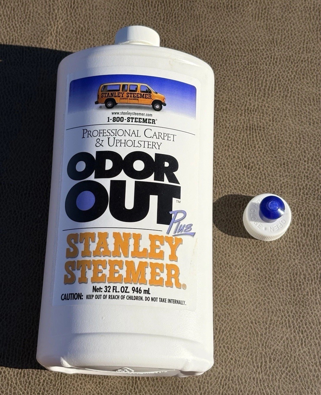 Stanley Steemer Odor Out Plus – 32 oz. With Squirt Topper. Never Opened
