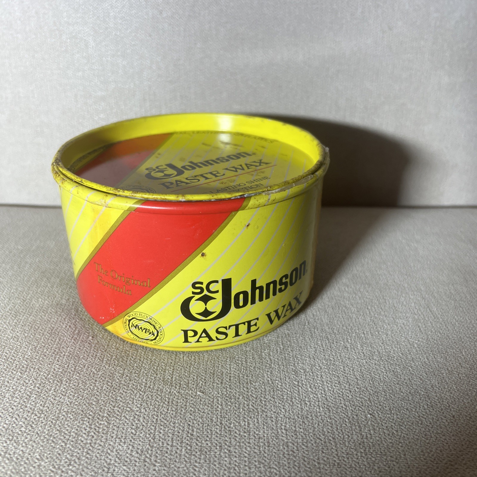 SC Johnson Paste Wax Original Formula Container 1 Lb 99% Full – DISCONTIUNED
