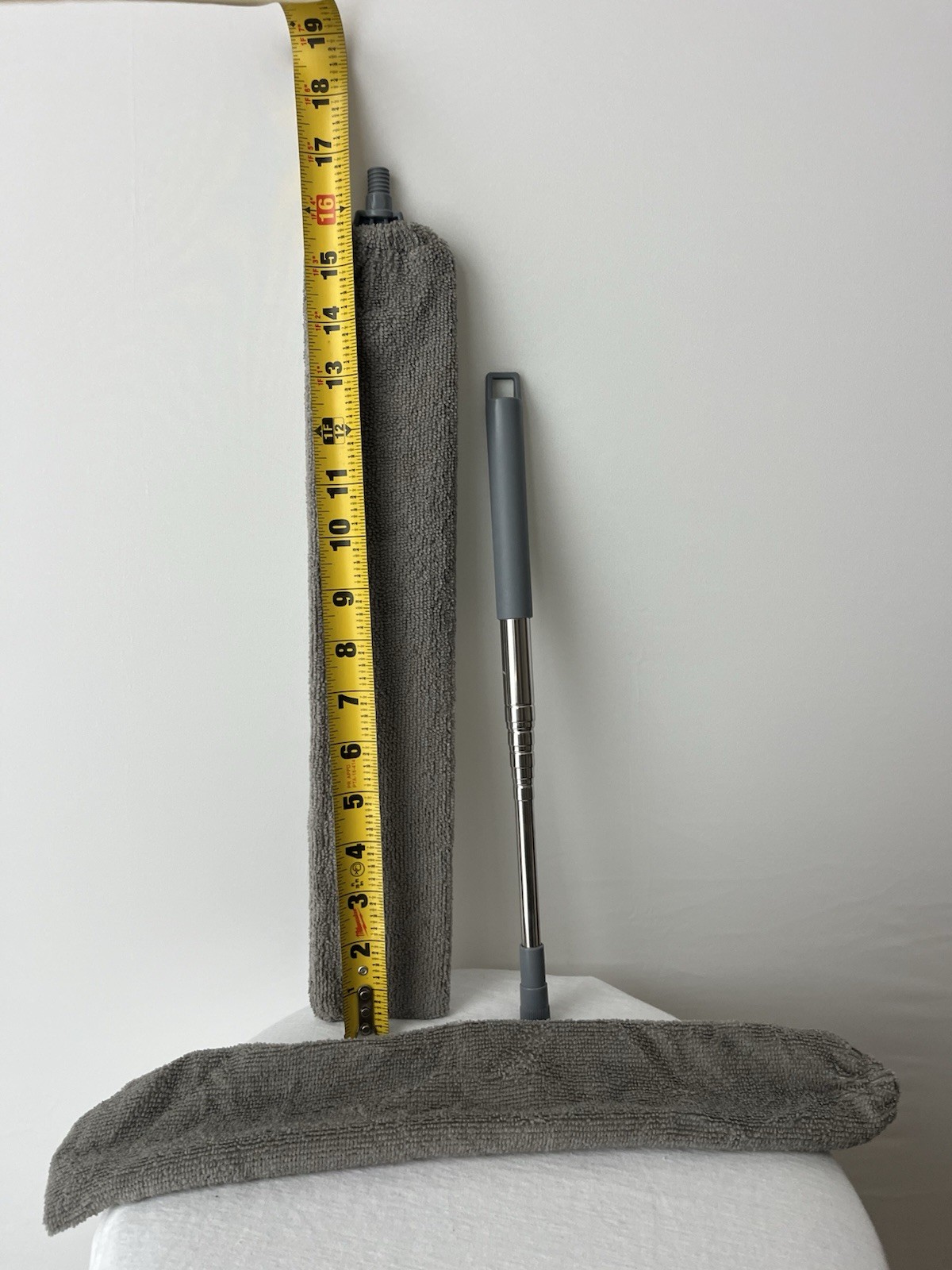 Retractable Gap Dust Cleaning Tool with 2 Microfiber Dusting Cloths,Flat Duster