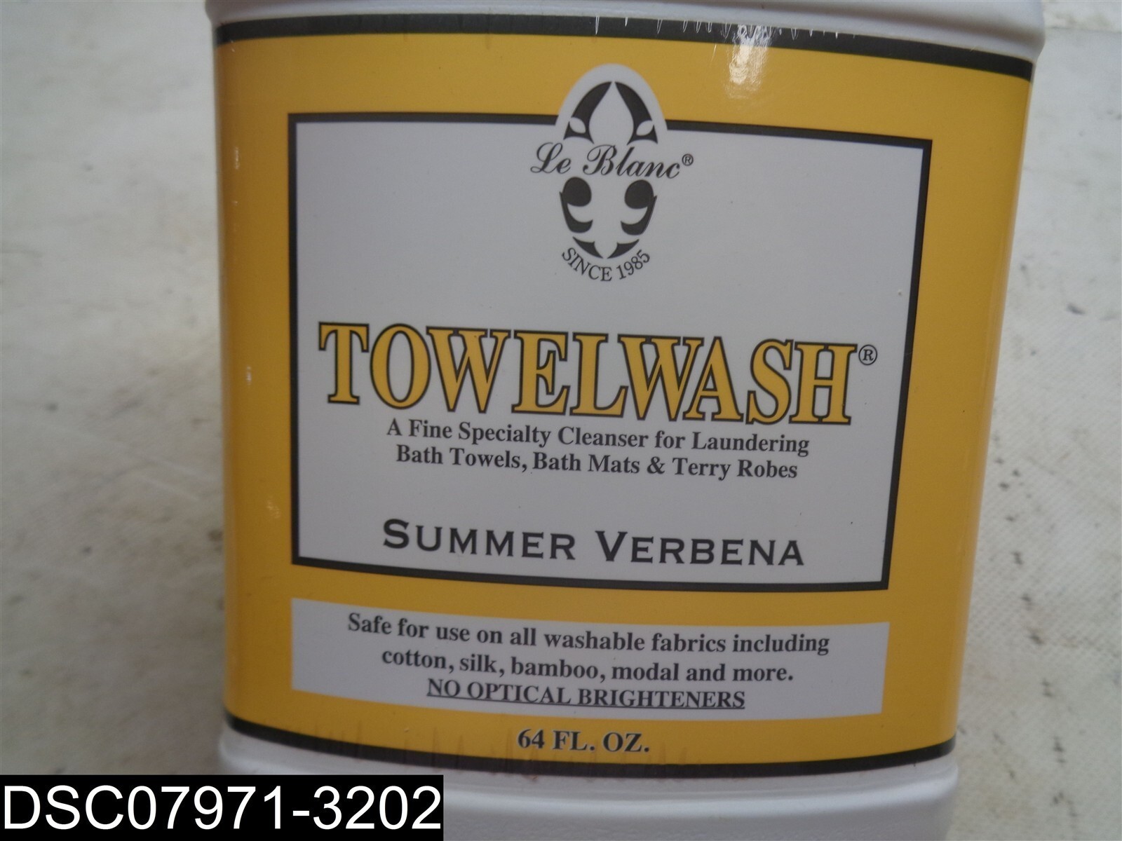 QTY=192 OZ (3 x 64 OZ ) Le Blanc Summer Verbena Towelwash 083547236408