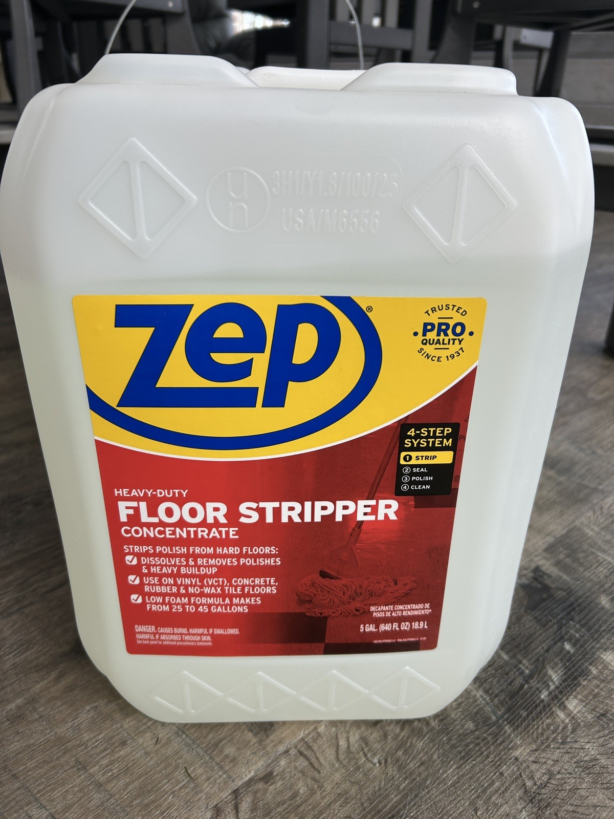 Zep Heavy-Duty Floor Stripper Concentrate (Ammonia Free) 5 Gallon