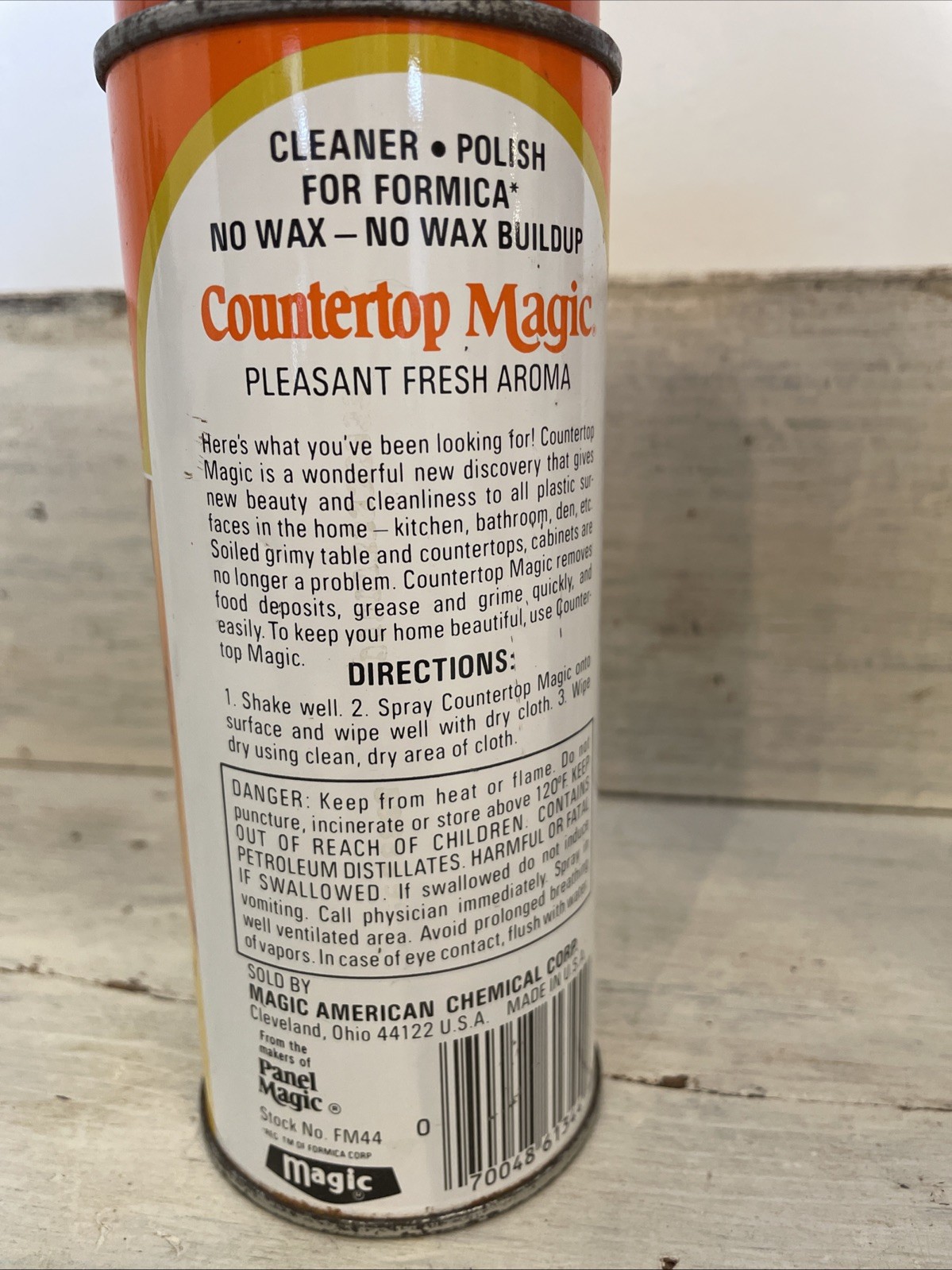 2 Vtg 80’s Cleaning Spray Can Countertop & Kitchen Magic Discontinued Retro Prop