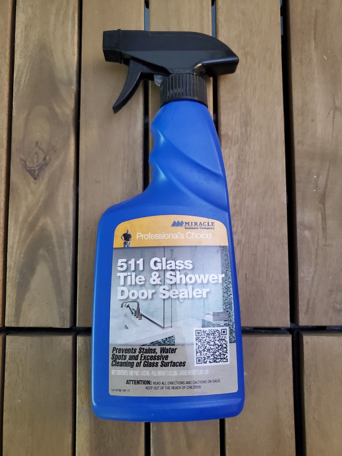 Miracle Sealants 511 Glass Tile & Shower Door Sealer Spray Prevents Spots