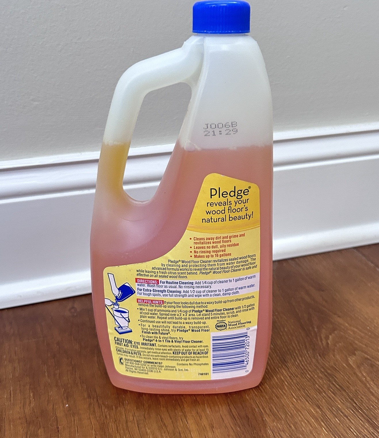 Pledge Floor Care Wood Floor Cleaner CITRUS SCENT 32 Oz. Discontinued 85% Full