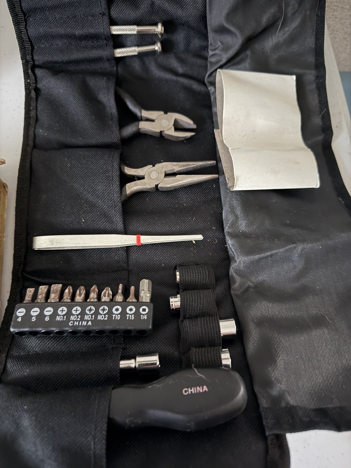 Big Lot Of House Hold Stuff 8 Items One Vintage Staple Hammer , New Bolts.