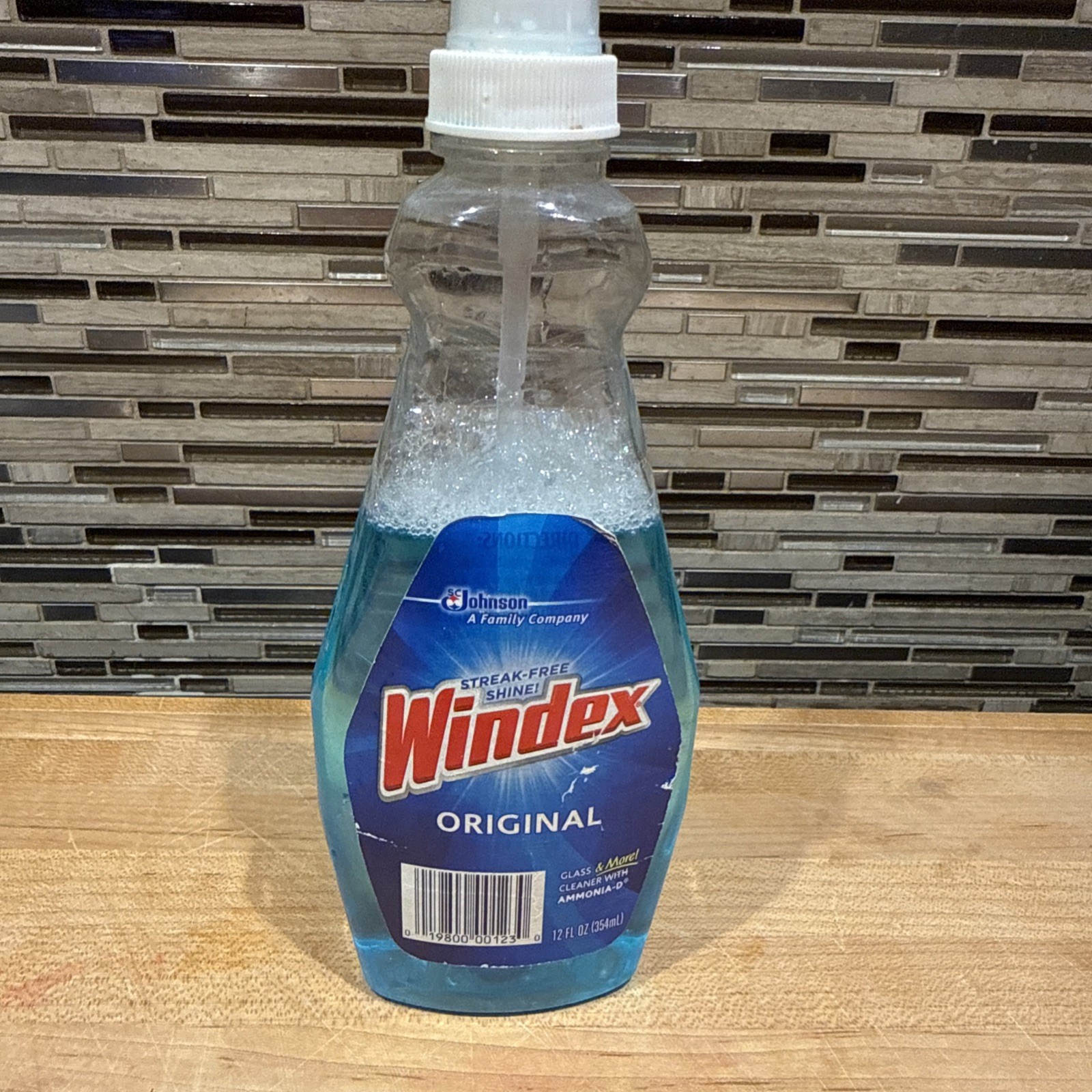 Effortless Windex Glass Cleaner, 12 fl oz – Ideal for Streak-Free Surfaces