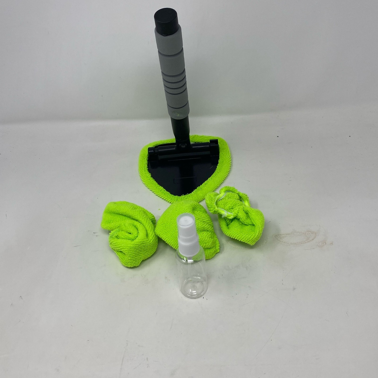 Unbranded Green Windshield Cleaner Tool, Extendable Handle + 4 Pads