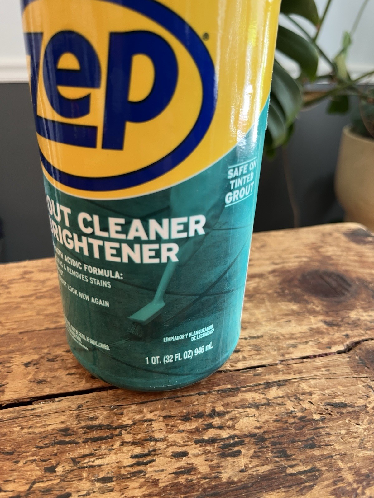 Zep GROUT CLEANER & Whitener 32 oz. Professional Strength Stains Lines ZU104632