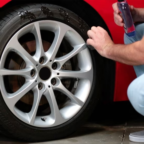 Black Magic Tire Wet Gel, 16 oz. Tire Shine – 5072647W
