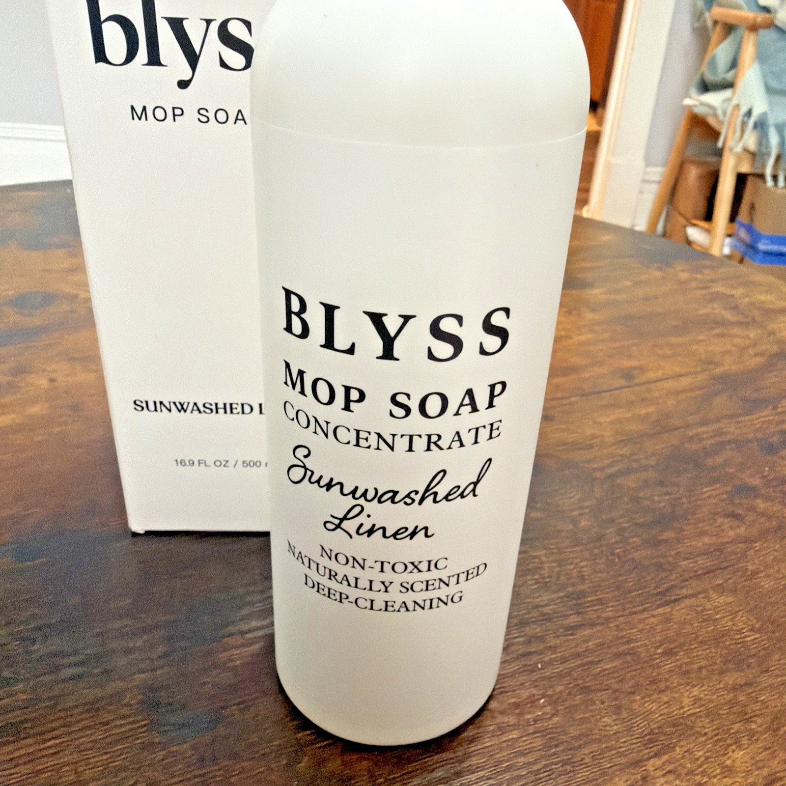 Blyss Mop Soap SunWashed Linen 16.9 Fluid Oz Expires /28 500ml New w/Damaged Box