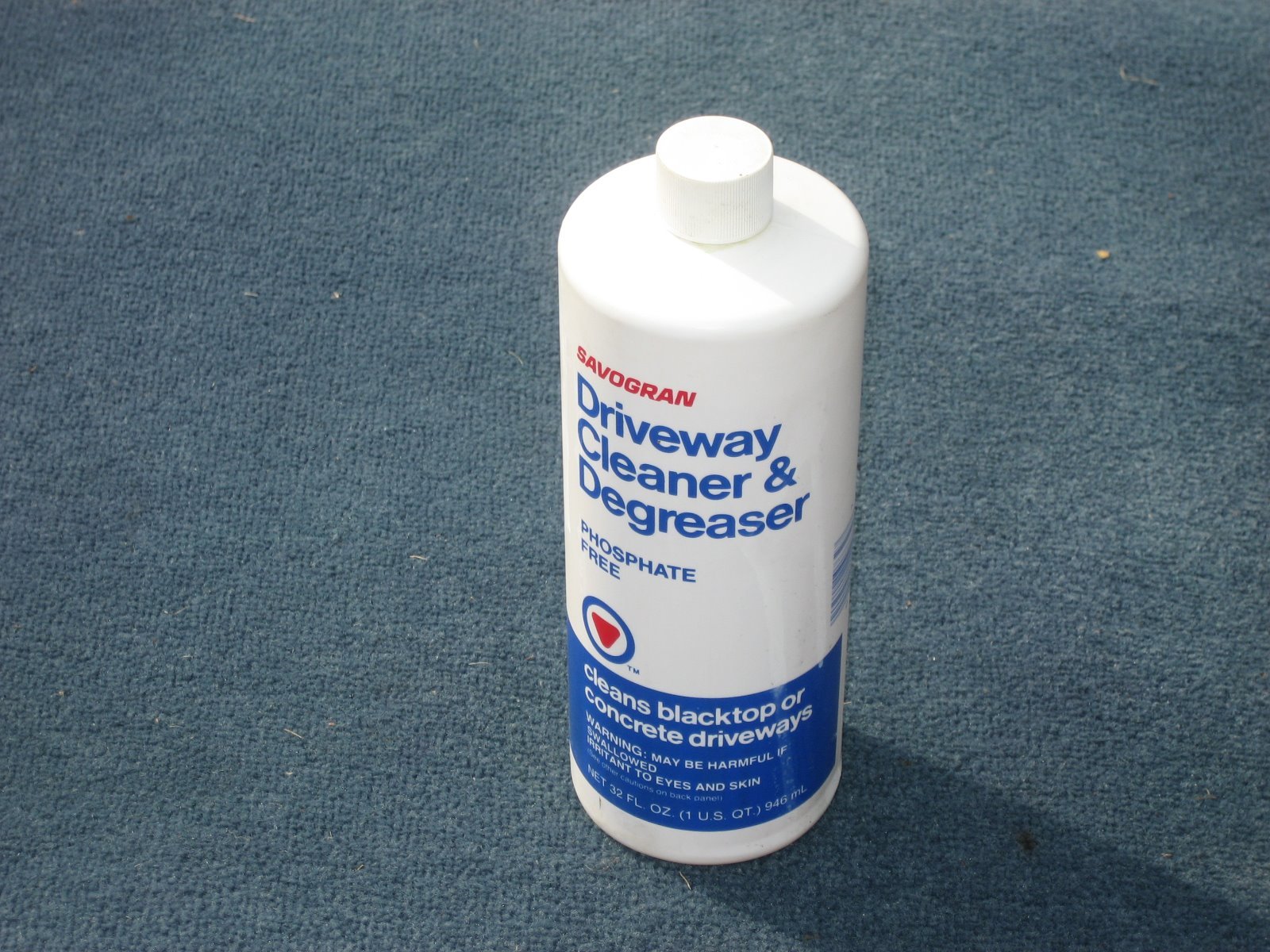Driveway Cleaner & Degreaser Phosphate Free by The Savogran Co ( qt size liquid)