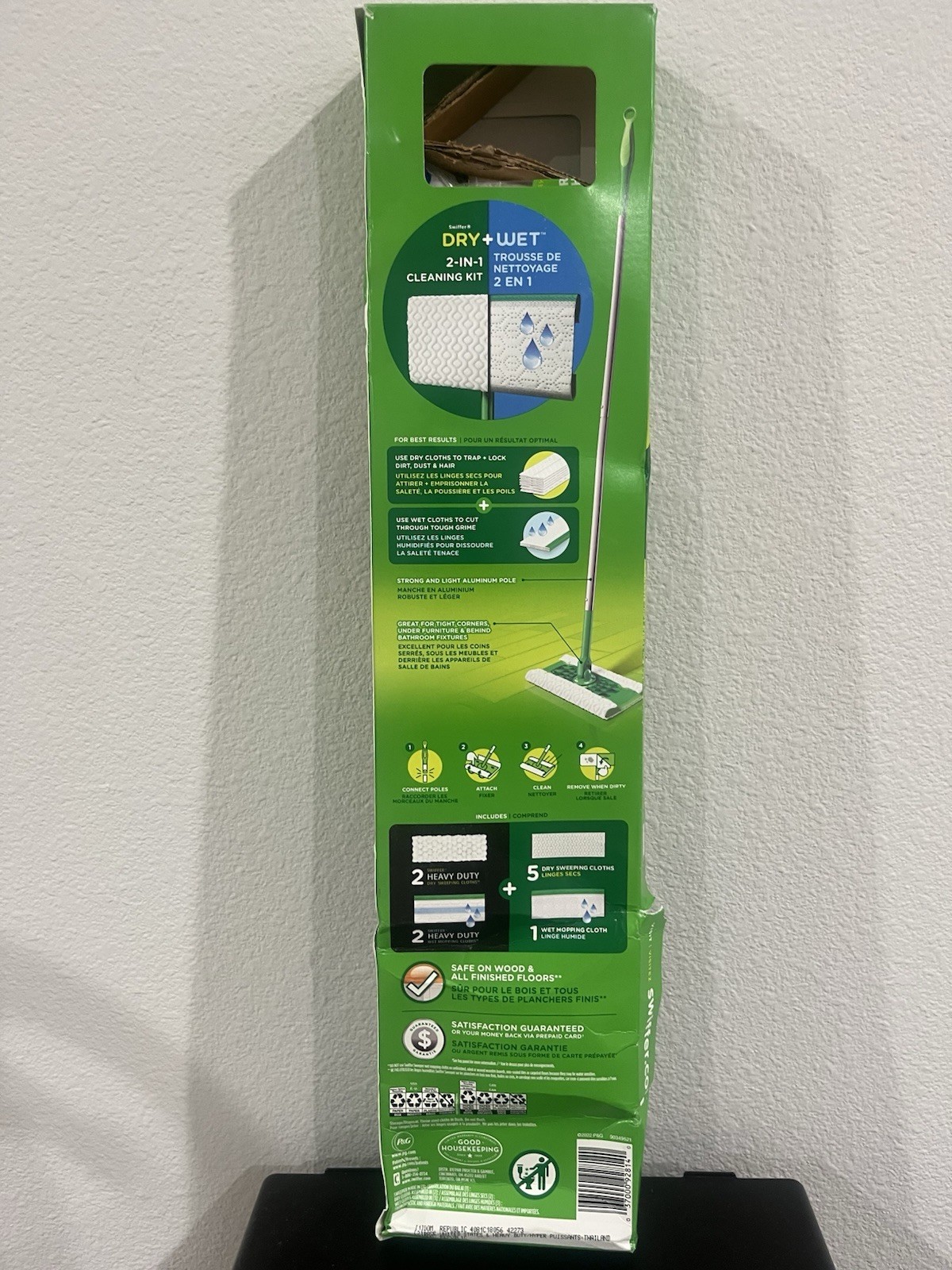 Swiffer Sweeper Dry+Wet Sweeping Kit Included Sweeper 7 Dry Cloths 3 Wet Cloths