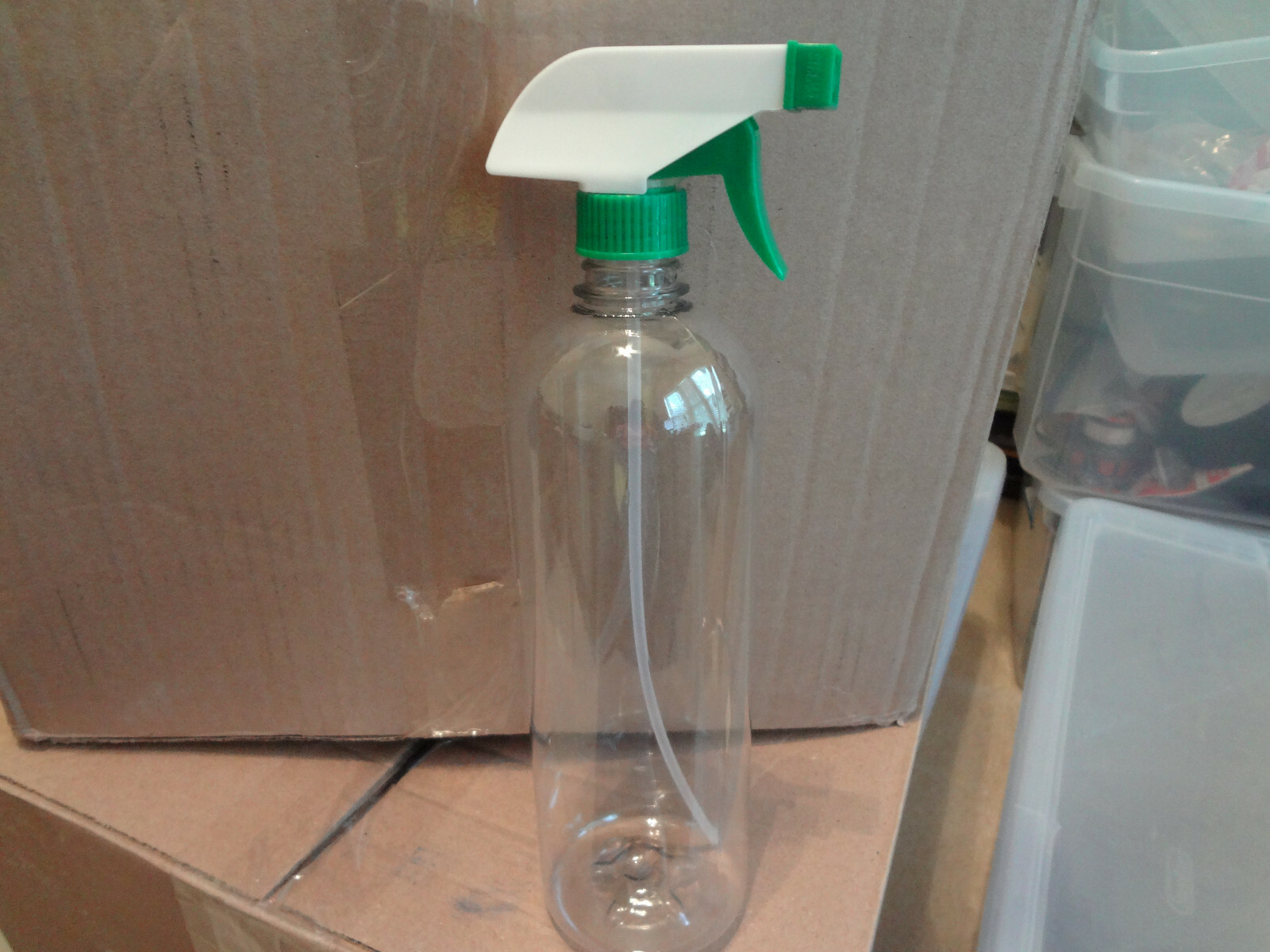 Clear Plastic 24 oz. Spray Bottle – Box of 30 Bottles