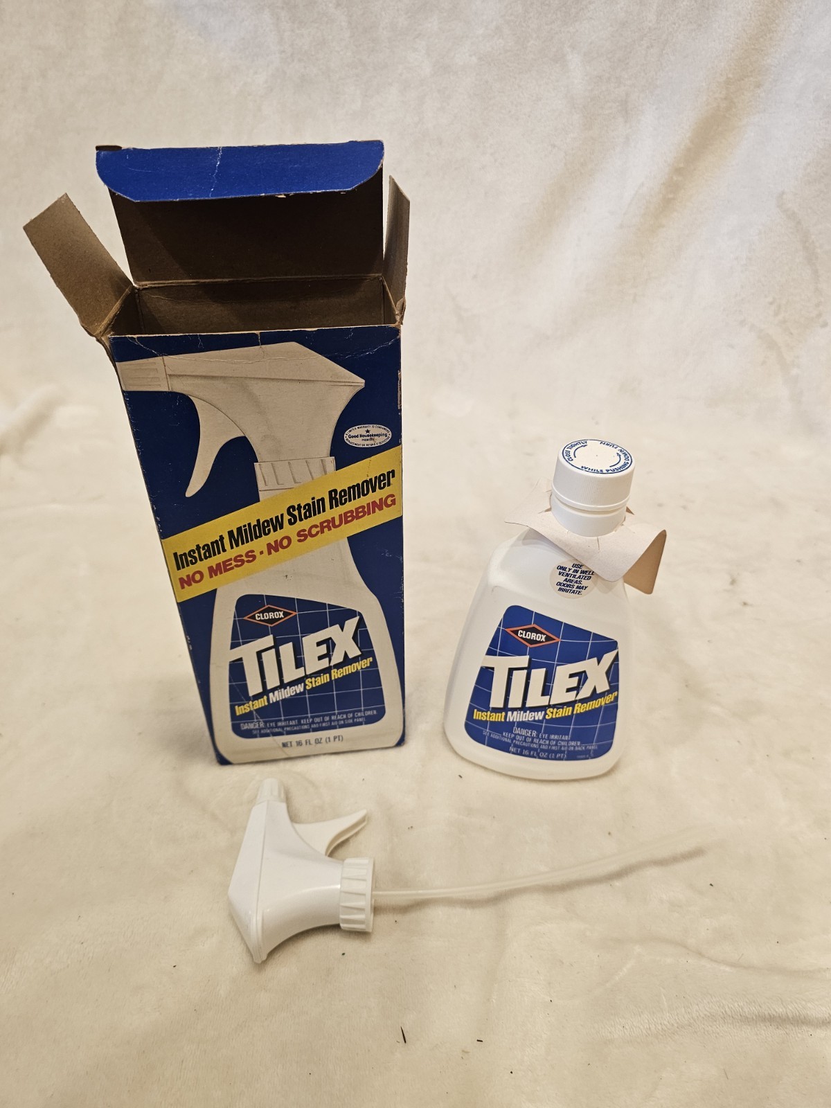 Vintage 1980 Clorox Tilex Instant Mildew Remover 16oz Bottle Box Prop Display