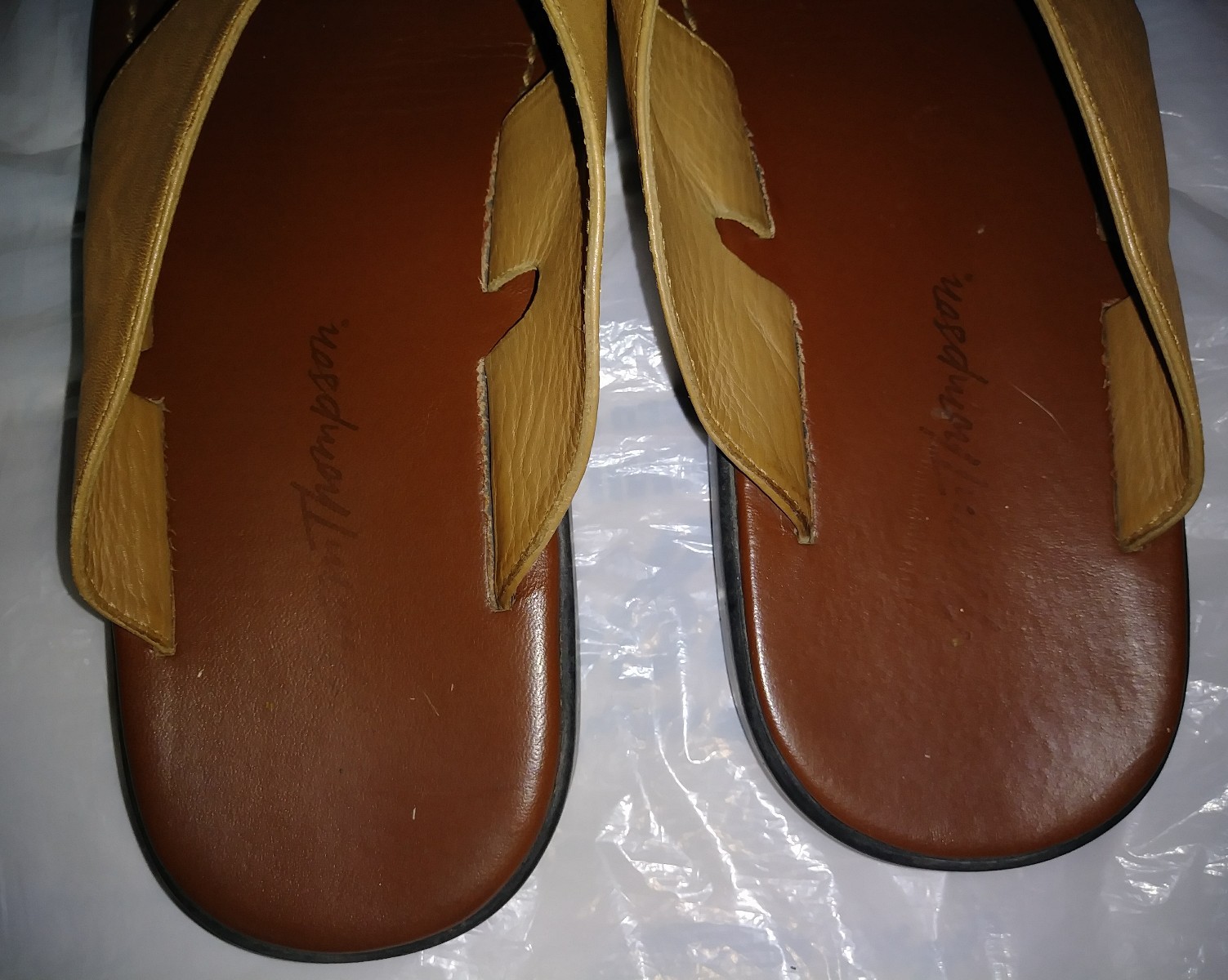 NORM THOMPSON LEATHER SLIP-ON THONG SANDALS WOMEN US SIZE 7 MEDIUM #1530006 GC