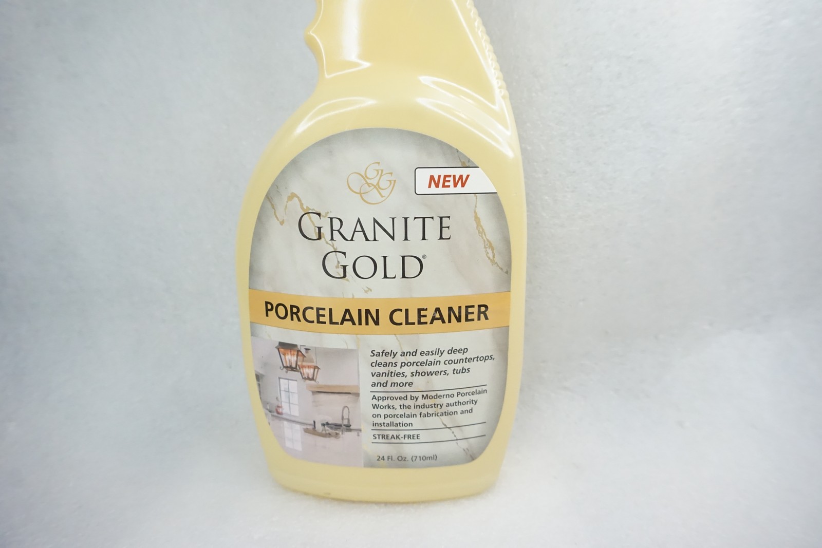 Granite Gold Porcelain Cleaner 24 Fl Oz Spray Bottle Streak-Free Safe for