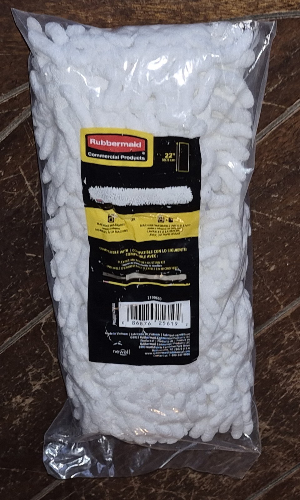 RUBBERMAID Commercial 22″ Flexible Microfiber Dusting Wand Sleeve Refill 2190660
