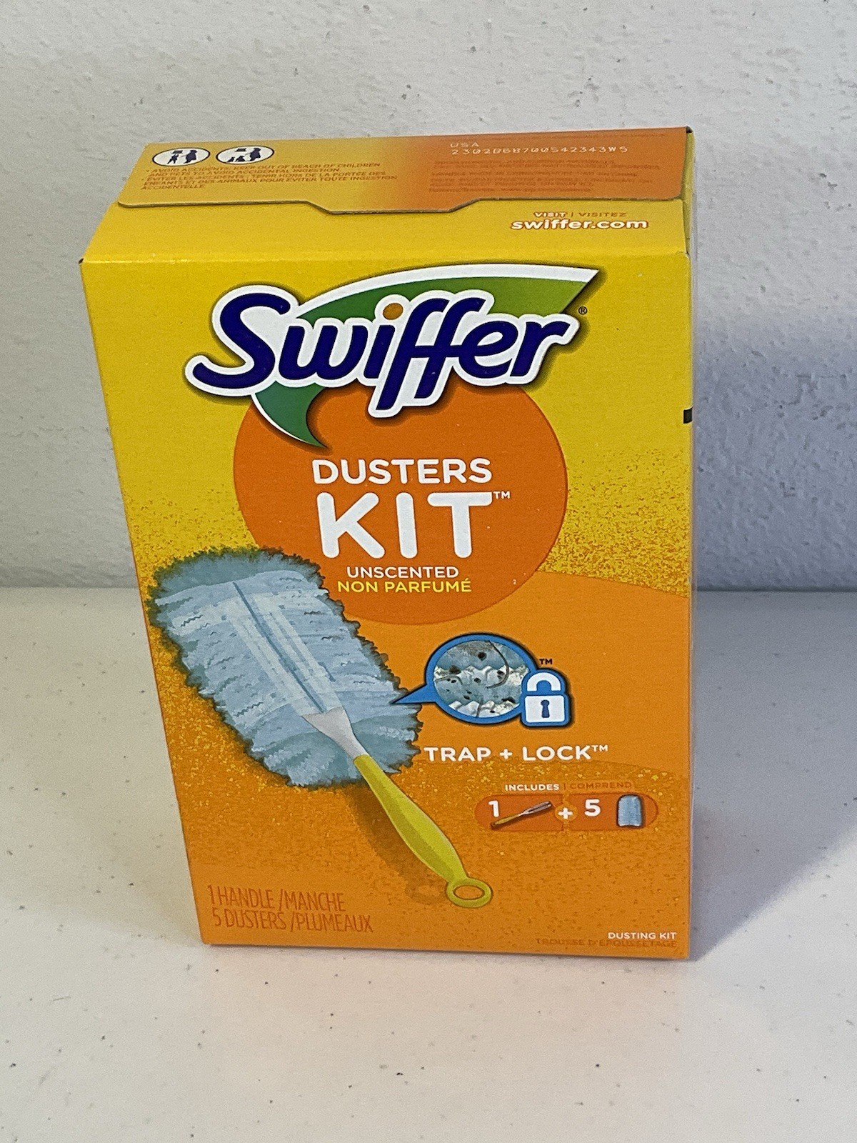 SWIFFER Dusters Kit. x1 Wand. x5 Dusters. Unscented. NEW.