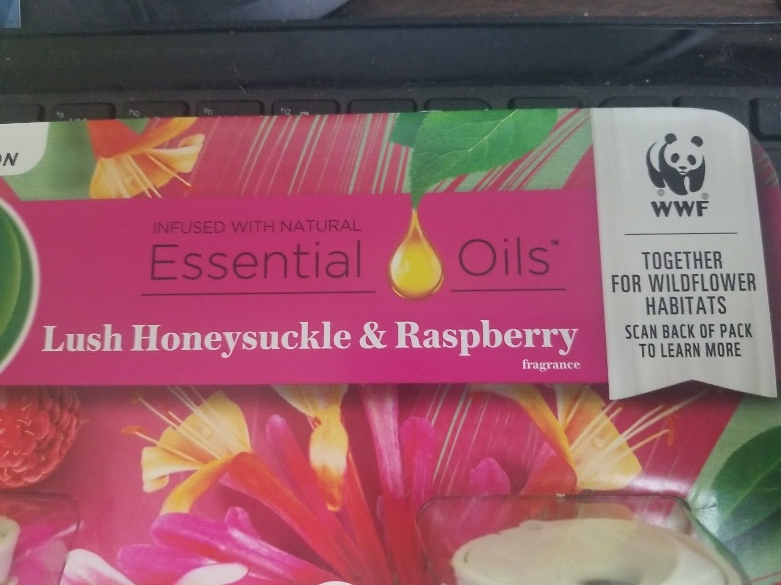 AIRWICK HONEYSUCKLE SCENTED PLUG-IN, UP TO 60 DAYS(7-0.67 oz REFILLS & 2 WARMER)