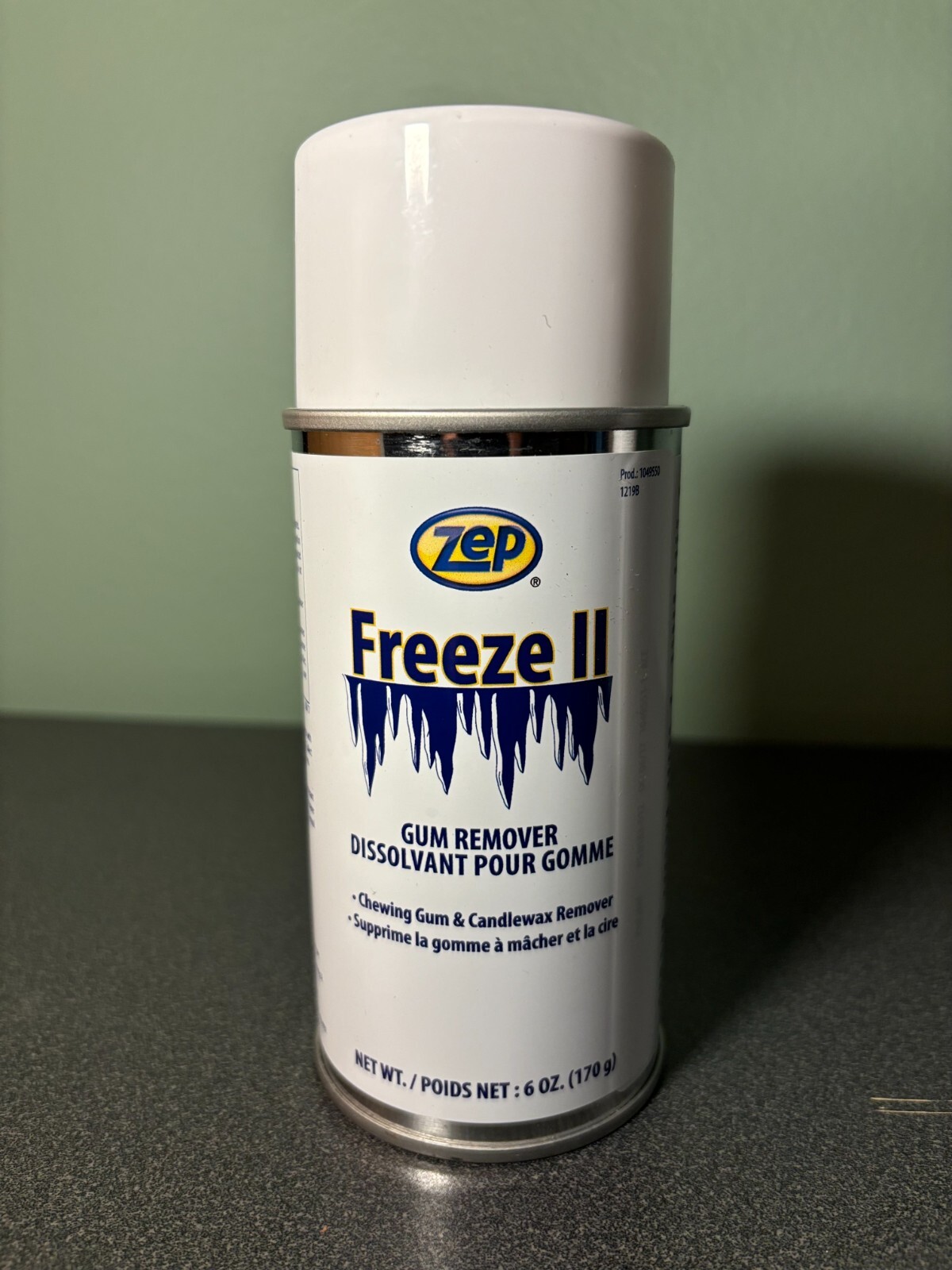 NEW 2 Pack ZEP FREEZE II CHEWING GUM & CANDLEWAX REMOVER SPRAY CANS