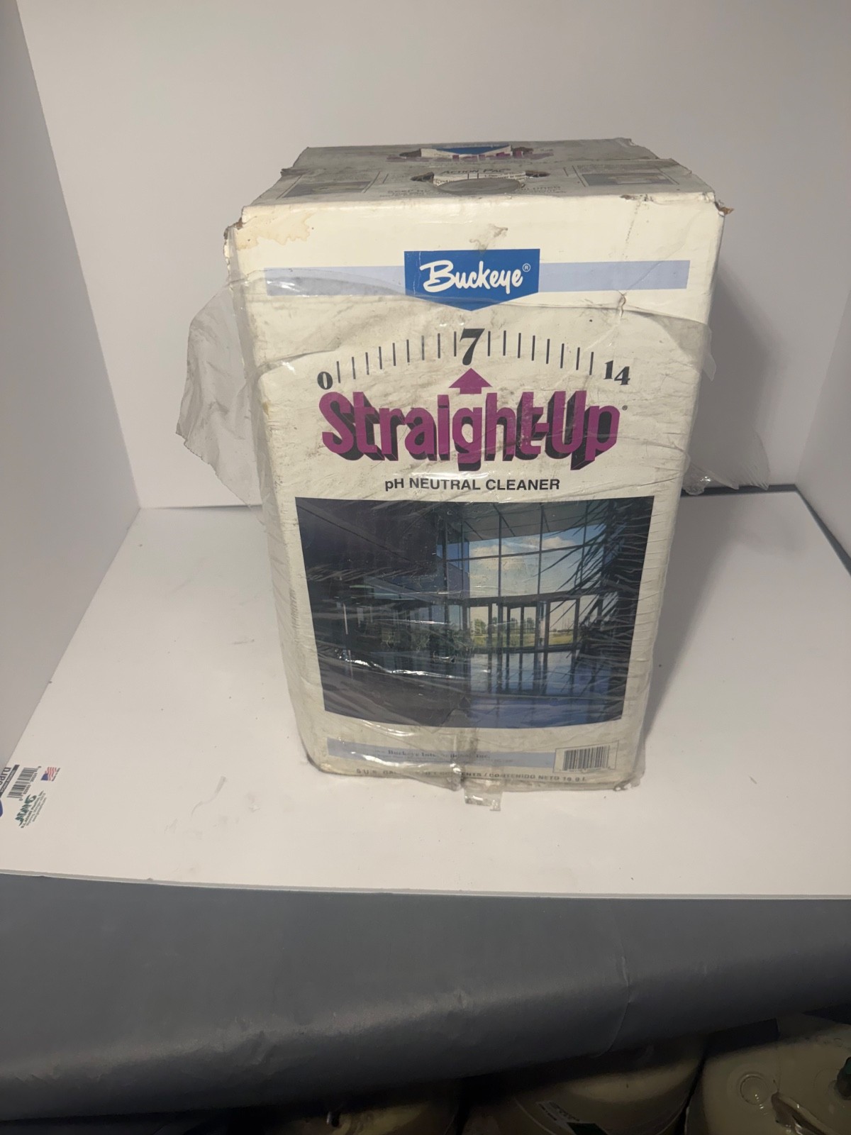 Buckeye Straight-Up pH Neutral Cleaner – Industrial Strength Floor & Surface Con