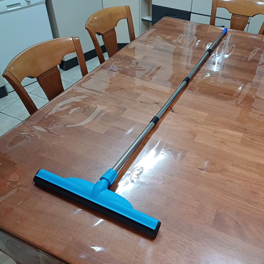Heavy-Duty 17″ Floor Squeegee + 59″ Telescopic Long Handle For Thorough Cleaning