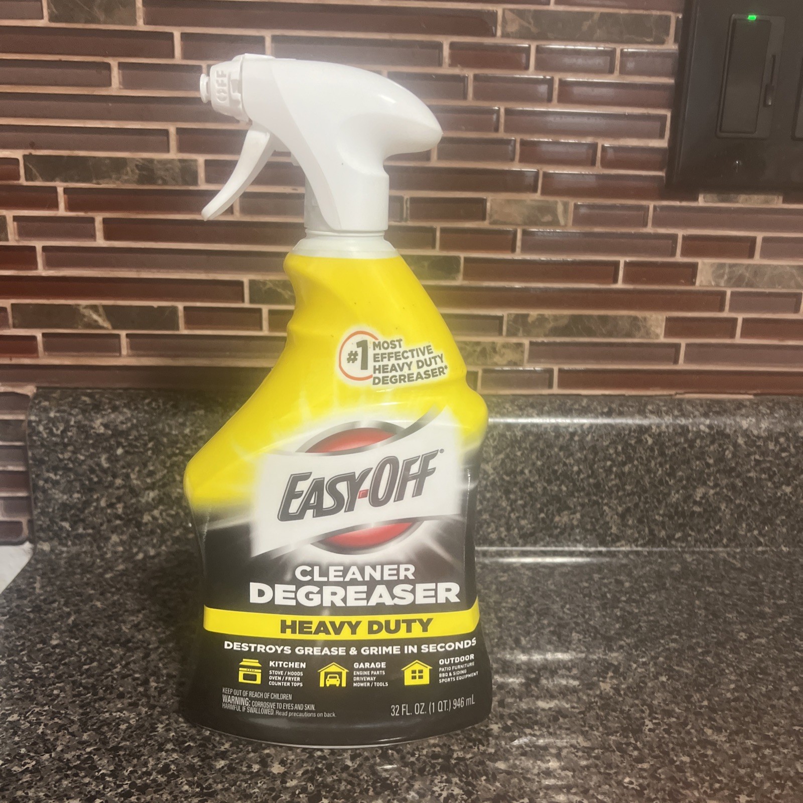 Easy-Off Heavy Duty Kitchen Degreaser Cleaner Spray 32 oz, GREAT PRICE